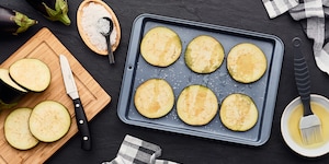 Auberginen vor Zubereitung salzen