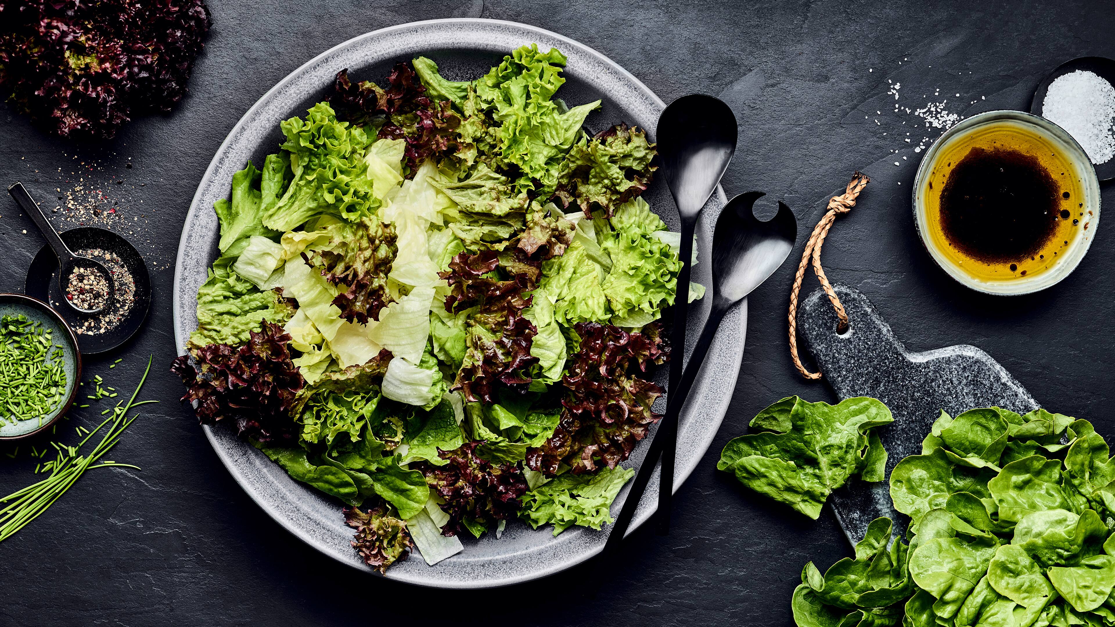 Blattsalate zubereiten