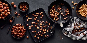 Haselnüsse schnell schälen