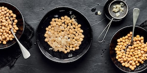 Kichererbsen schälen