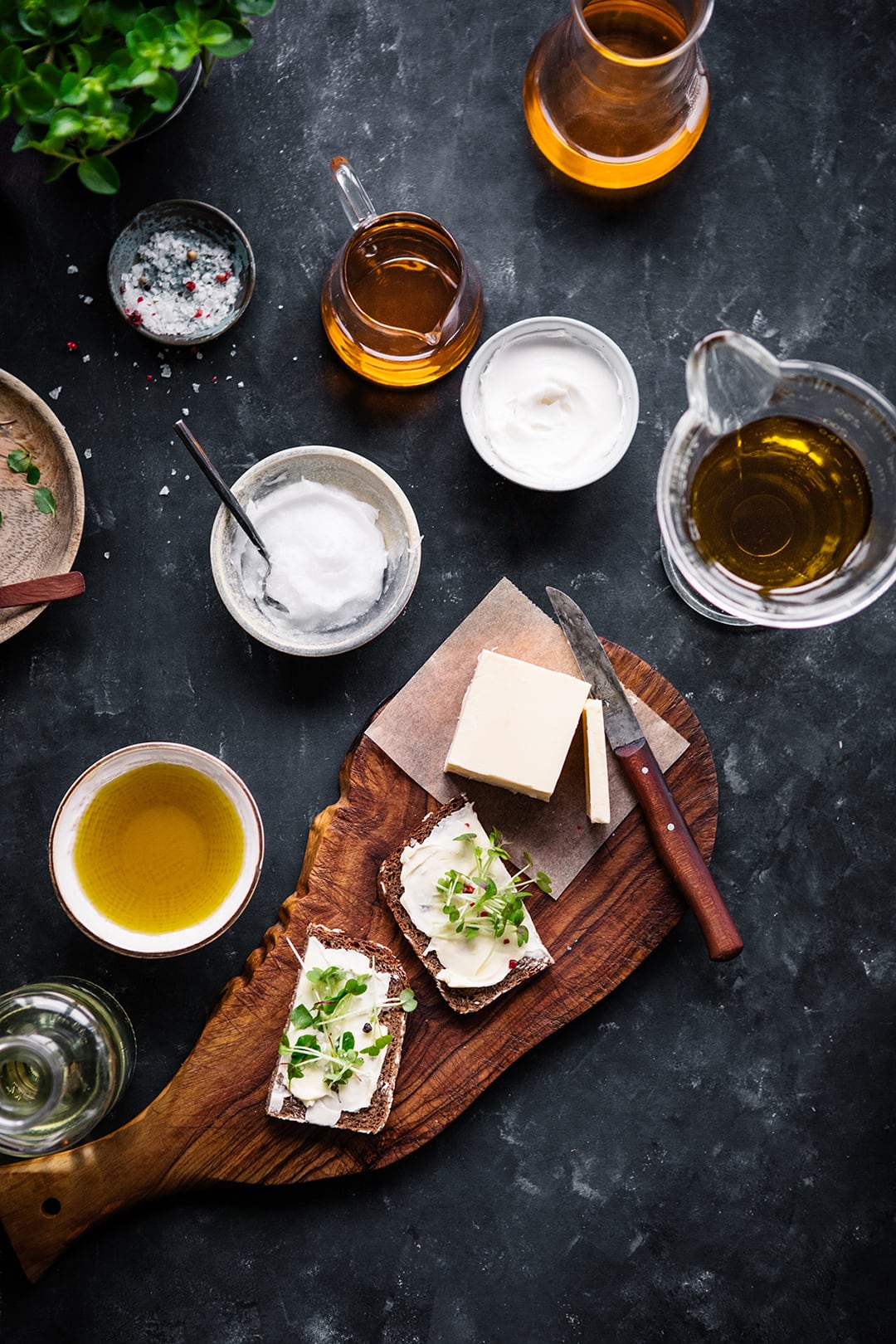 Verschiedene Fette und Öle