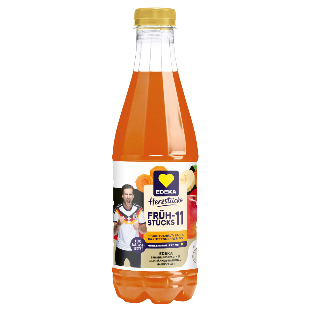 Abbildung des DFB-Kooperationsproduktes EDEKA Herzstücke Frühstücks 11, mit 94,5% Fruchtgehalt und 5% Karottenanteil, in der PET-Flasche