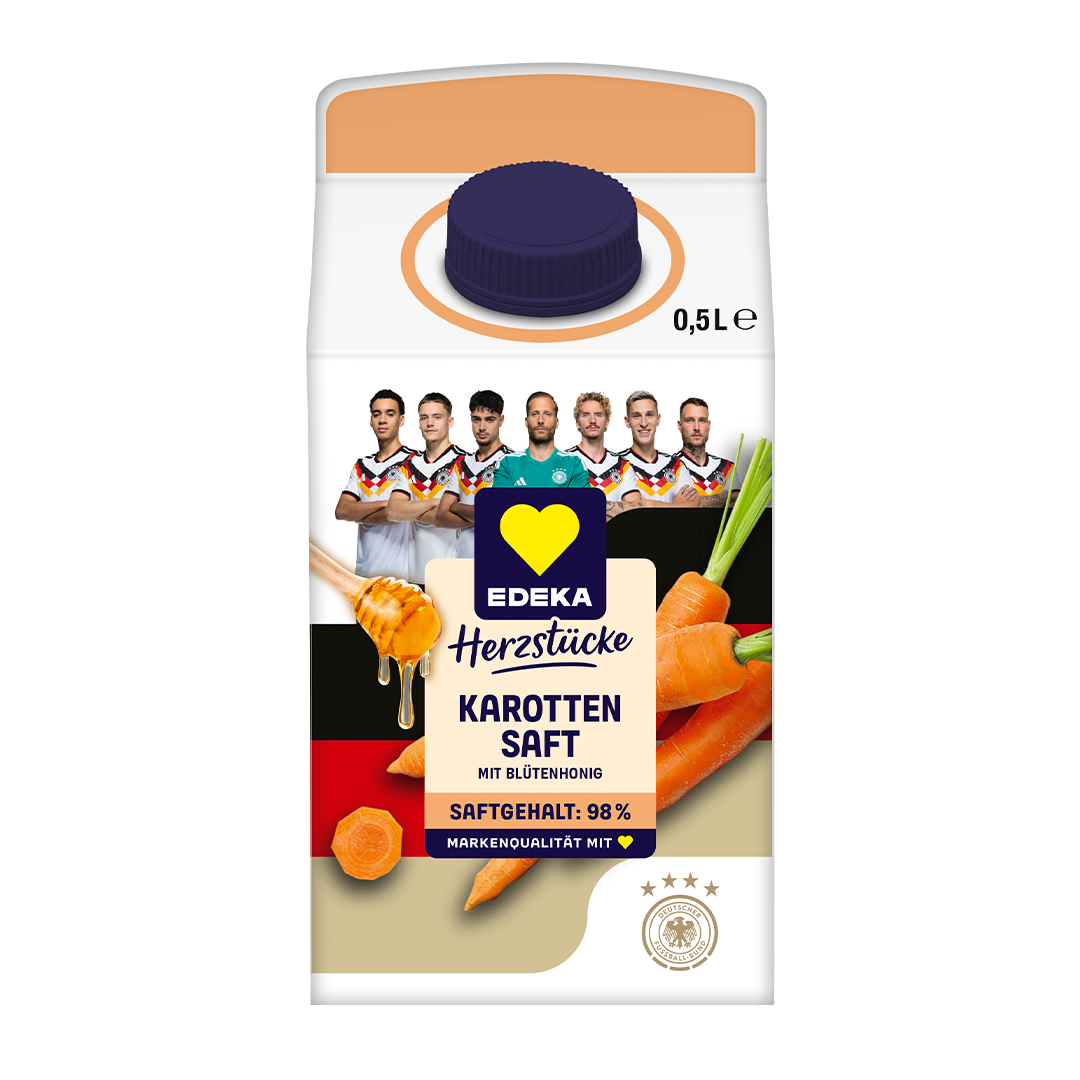 Abbildung des DFB-Kooperationsproduktes EDEKA Herzstücke Karottensaft, mit 98%Saftgehalt, in der 0,5 l Packung