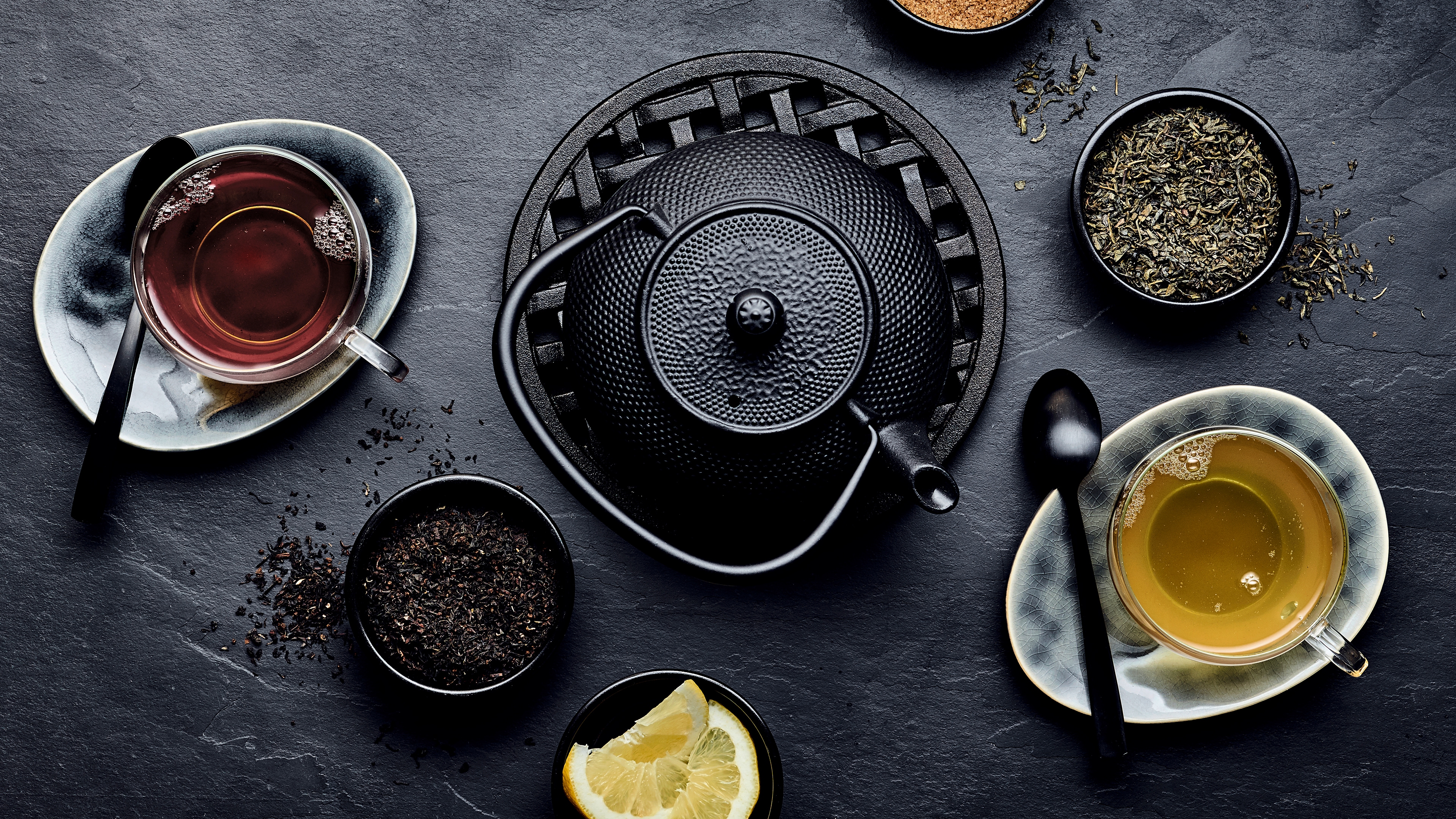 Schwarzer oder grüner Tee