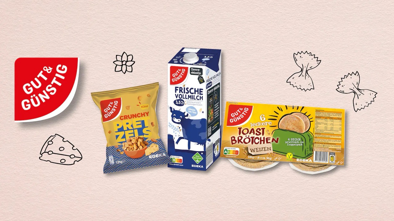 Drei GUT&GÜNSTIG Produkte von EDEKA: eine Packung Käse-Pretzels, ein Karton frische Vollmilch und eine Packung Toastbrötchen. Oben links das rote GUT&GÜNSTIG Logo.