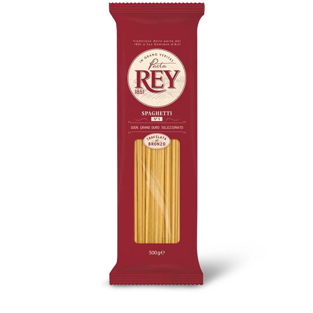 Rote 500-Gramm-Packung Spaghetti von Pasta Rey.