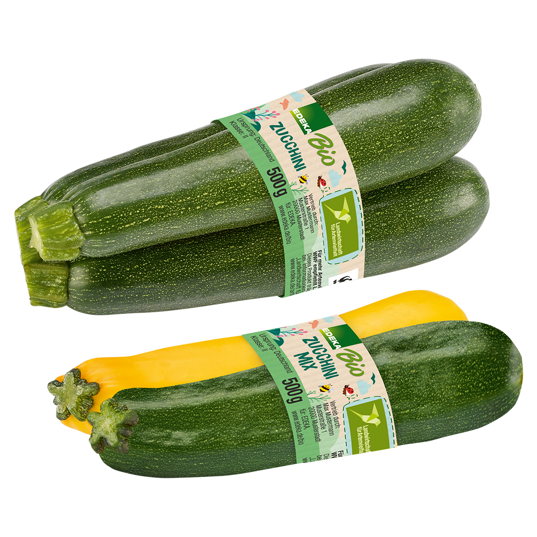 Zwei Bündel mit den EDEKA Bio Zucchinis