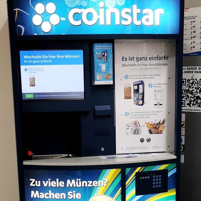 Das bild zeigt den coinstar Automaten des Marktes.
