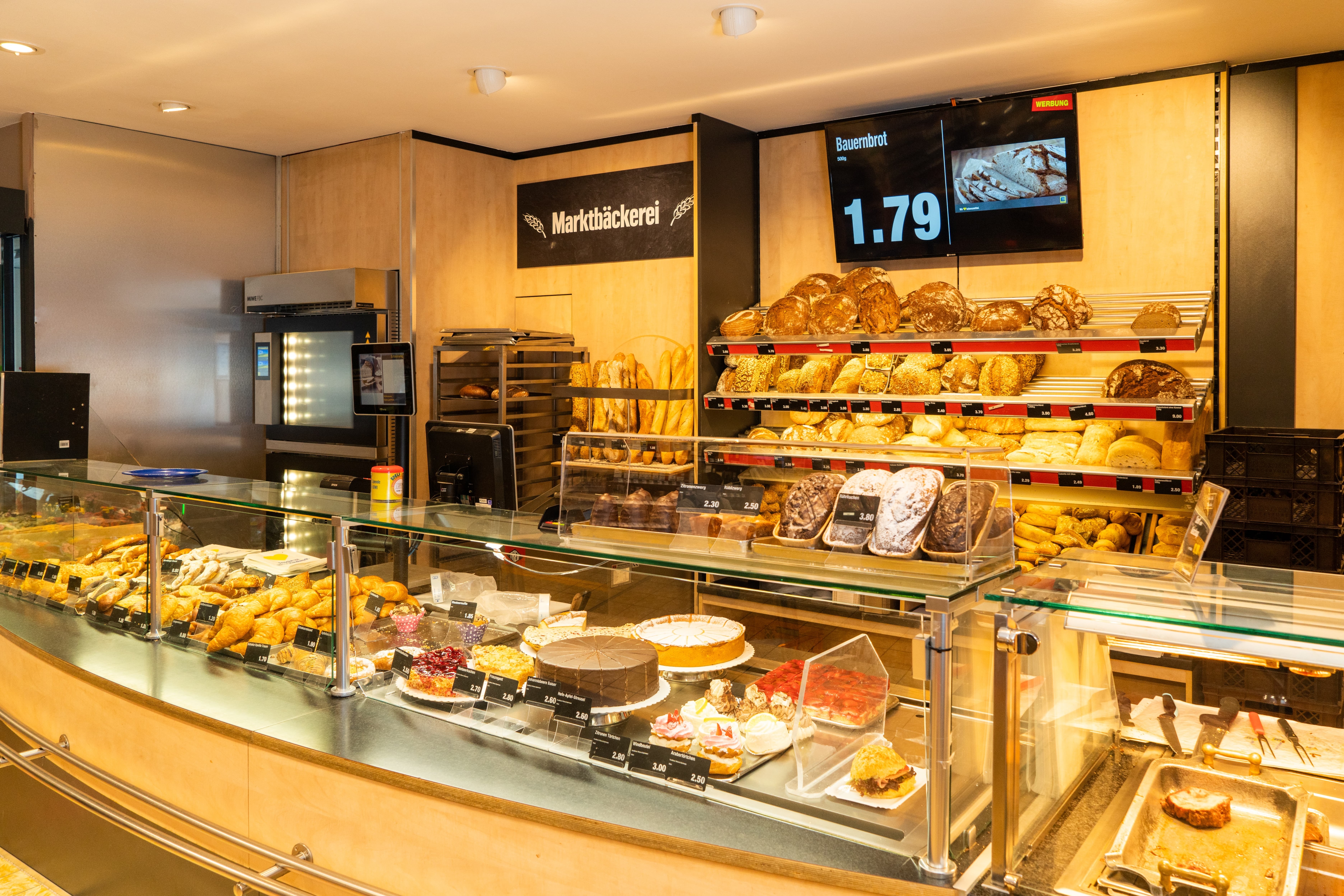 Die integrierte Bäckerei in einem Edeka-Markt.