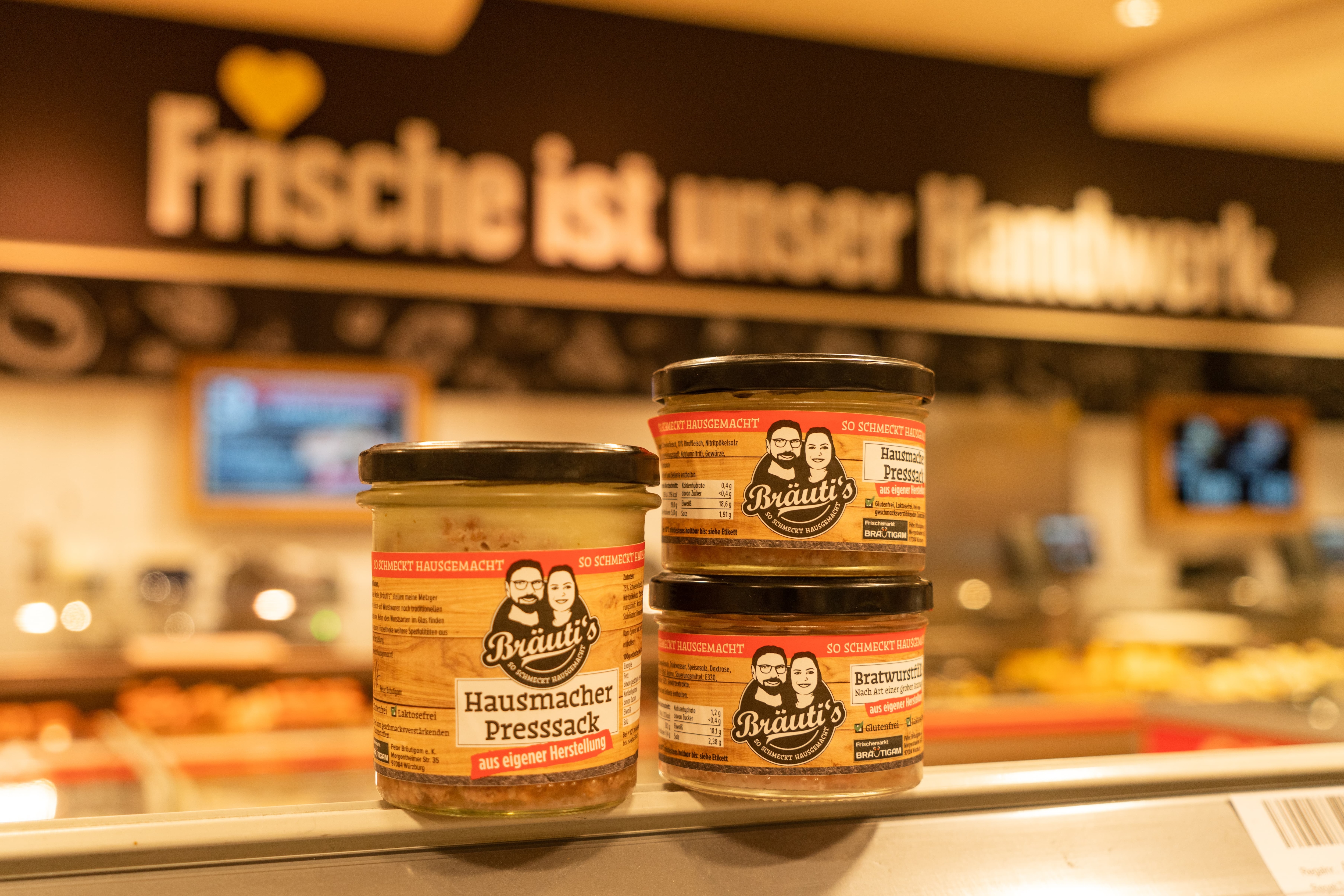 Drei Gläser "Hausmacher Presssack" aus eigener Herstellung.