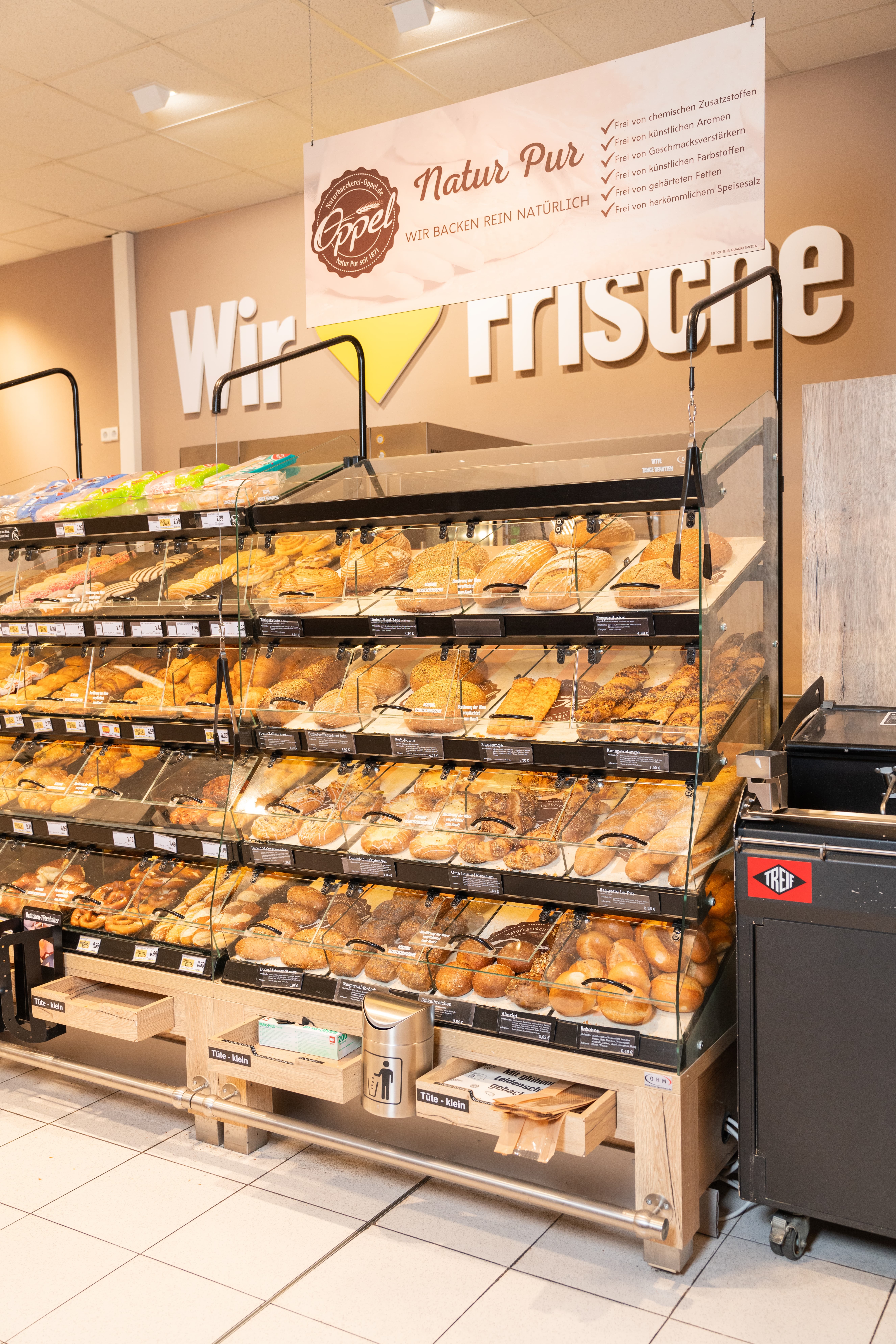 Der Backshop in einem EDEKA-Markt.