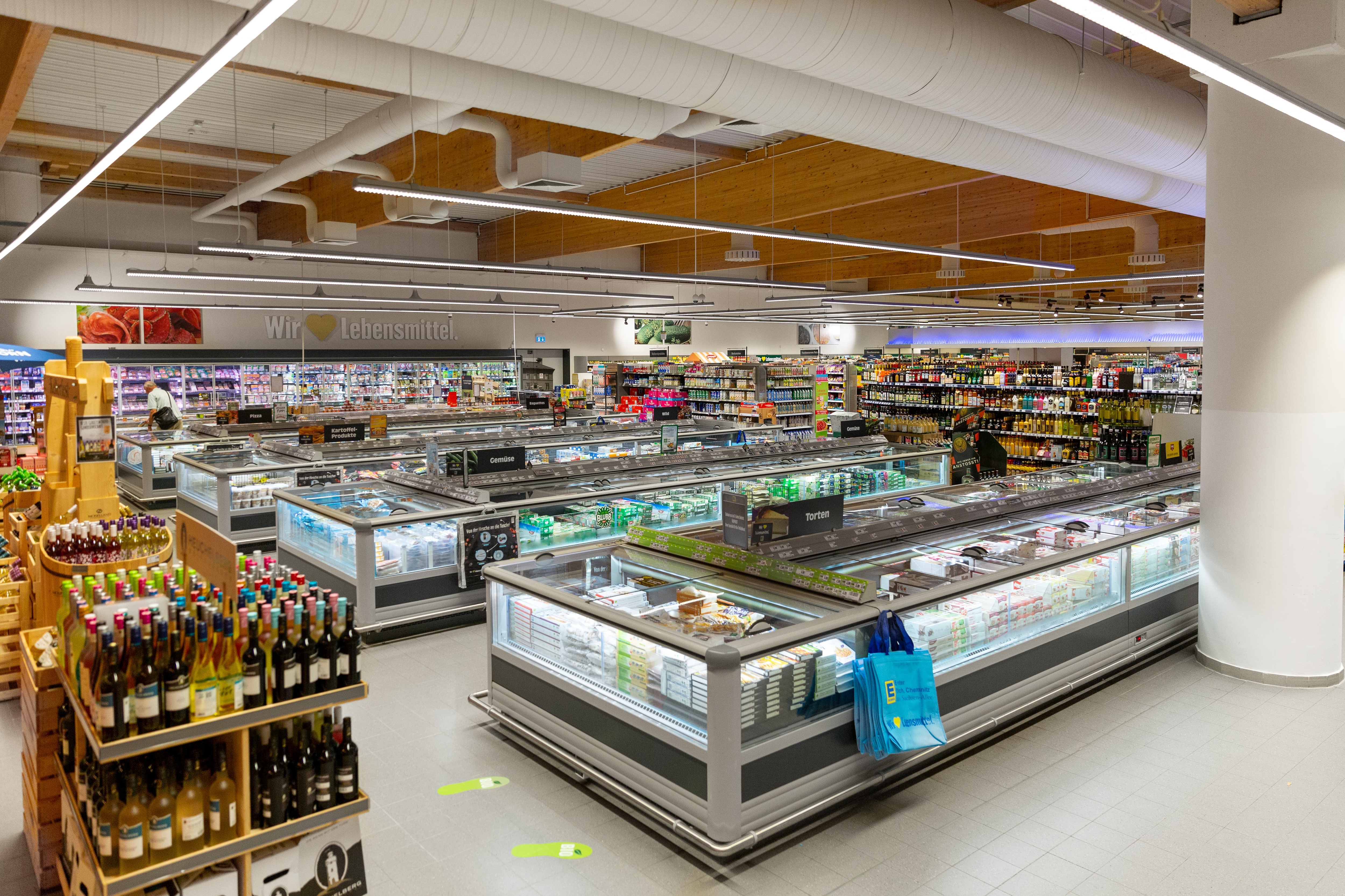 Die gesamte Tiefkühlabteilung im Überblick.