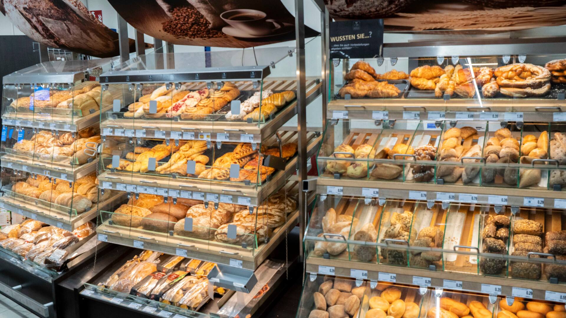 Der Backshop in einem EDEKA-Markt.