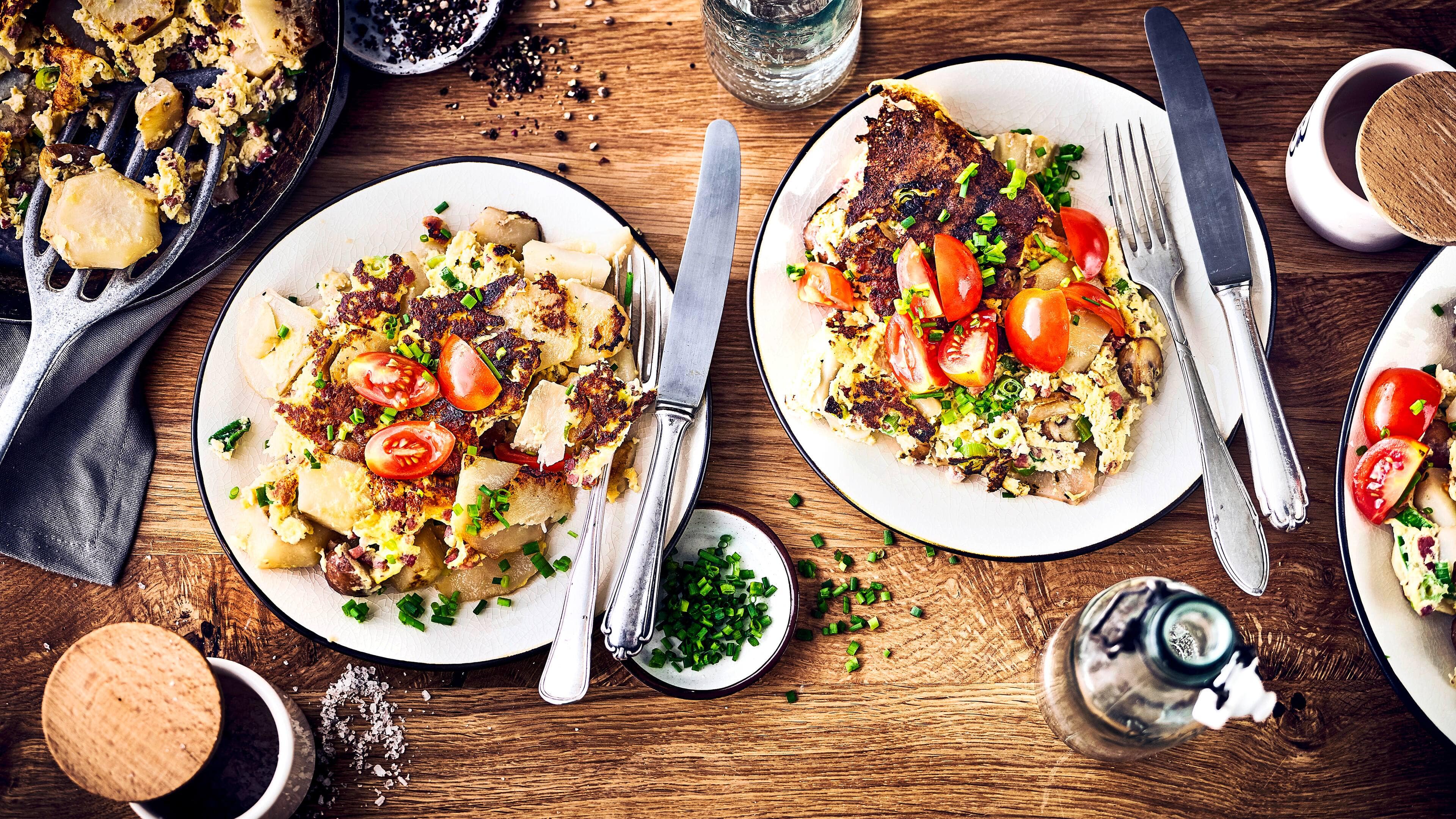 Bauernfrühstück mit Topinambur Kennen Sie schon Topinamburg? Die süße Alternative zur Kartoffel wird auch als Wunderknolle bezeichnet. Und sie schmeckt köstlich in unserem Bauernfrühstück mit Topinambur.