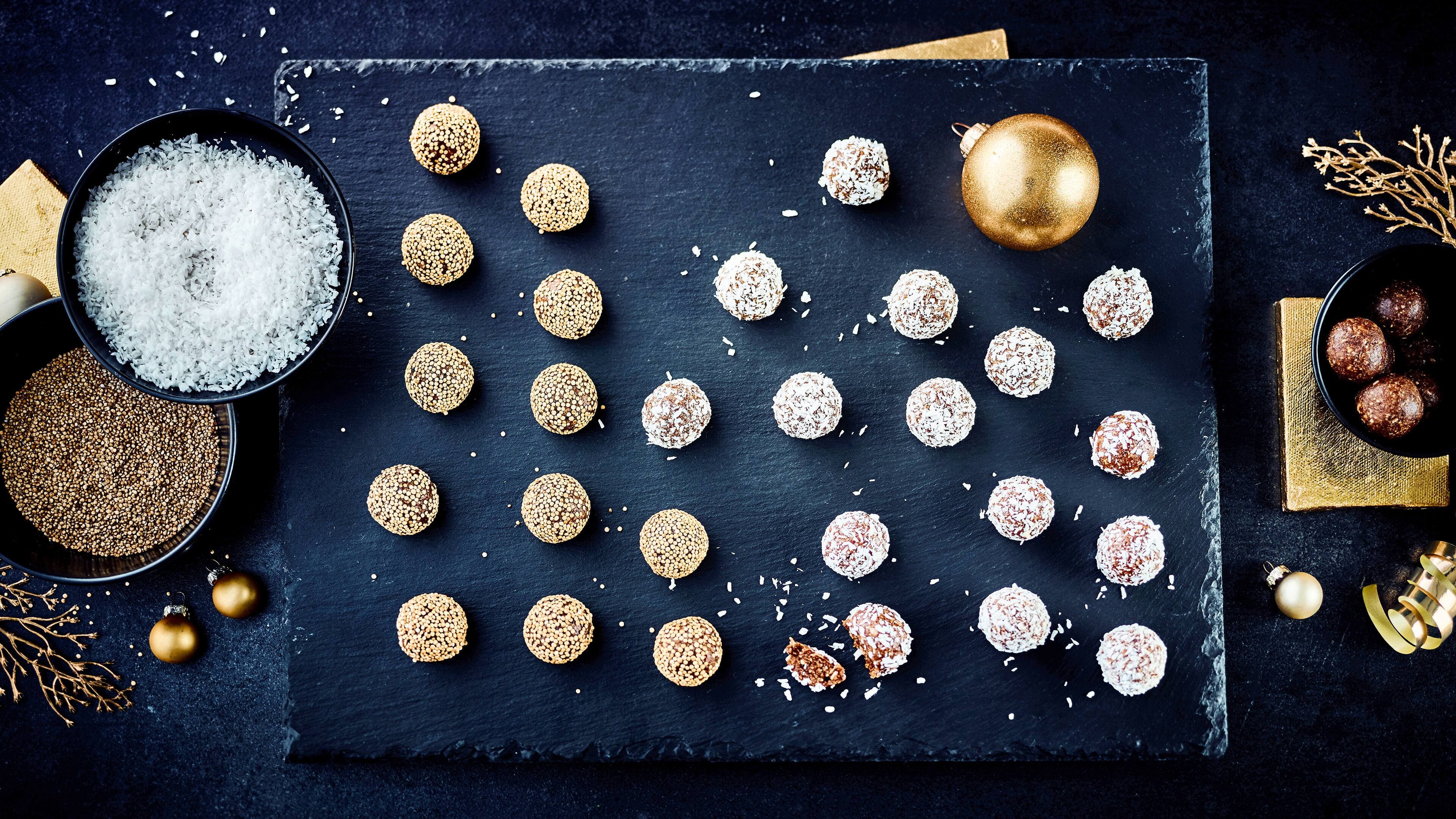 Weihnachtliche Energy Balls Die ausgewogene Alternative zu Printen, Zimtsternen und Co.: Feine Energy-Balls aus Trockenfrüchten und Nüssen! Der perfekte Weihnachts-Snack und ein super Mitbringsel.