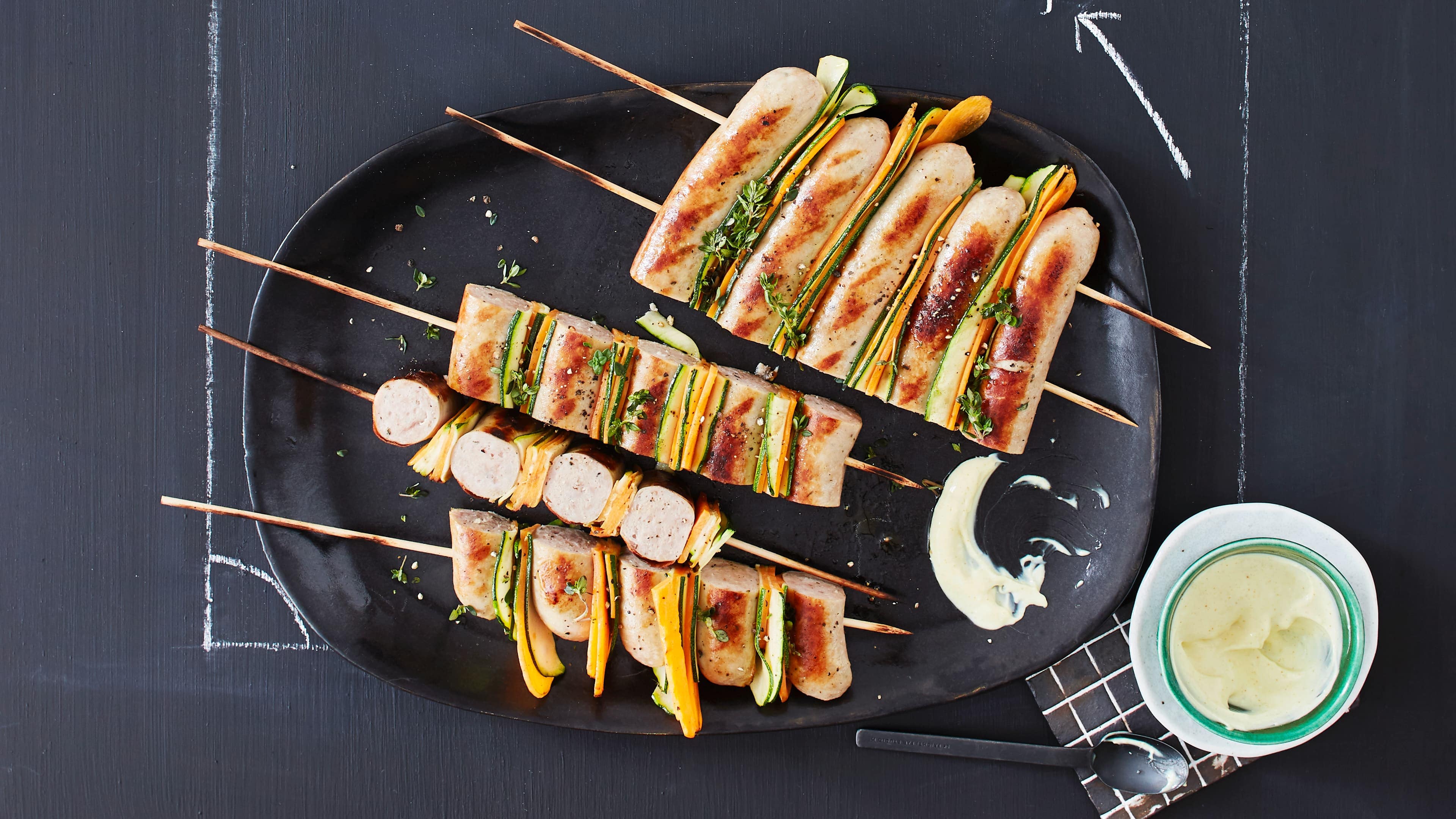 Wurst-Gemüse-Spieße Wurst-Gemüse-Spieße