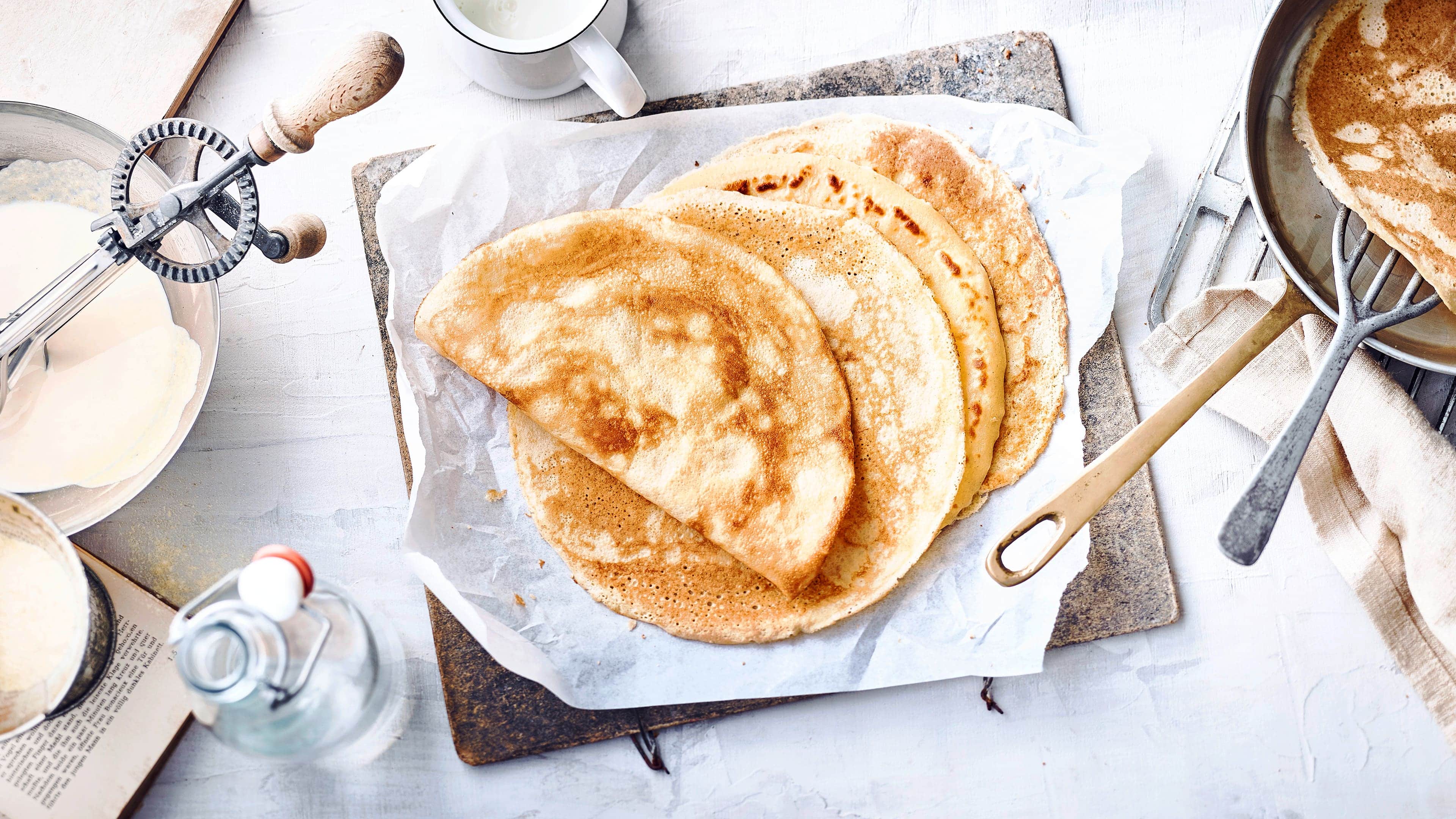 Glutenfreie Pfannkuchen Auch mit einer Glutenunverträglichkeit muss man nicht auf leckere Pfannkuchen verzichten. Probieren Sie unser Rezept für glutenfreie Pfannkuchen, die sich natürlich noch vielseitig ergänzen lassen.