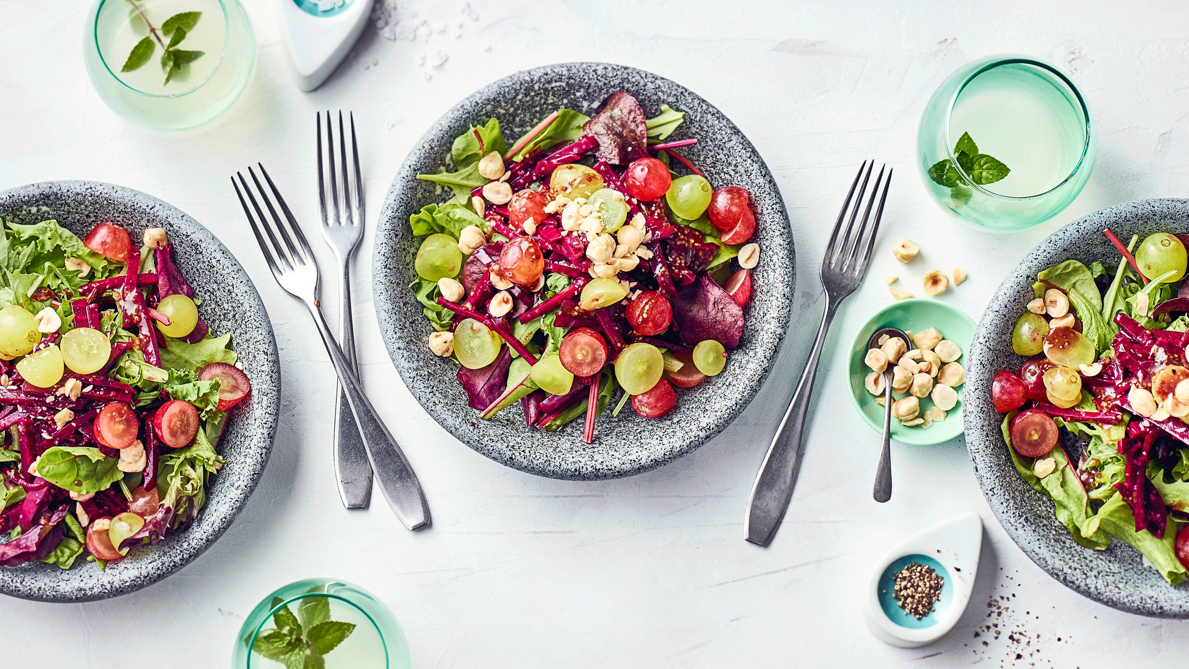 Rote-Bete-Salat mit Trauben Rote-Bete-Salat mit Trauben