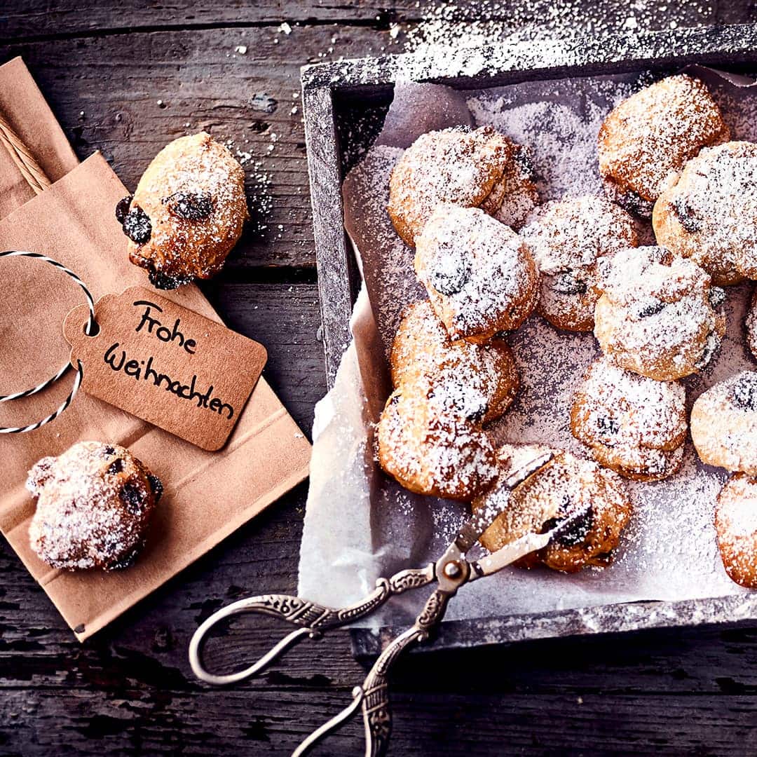 Große Stollenliebe in kleiner Portionsform! Unser Stollenkonfekt ist so lecker, dass sie sicherlich nicht nur eins davon nehmen werden.