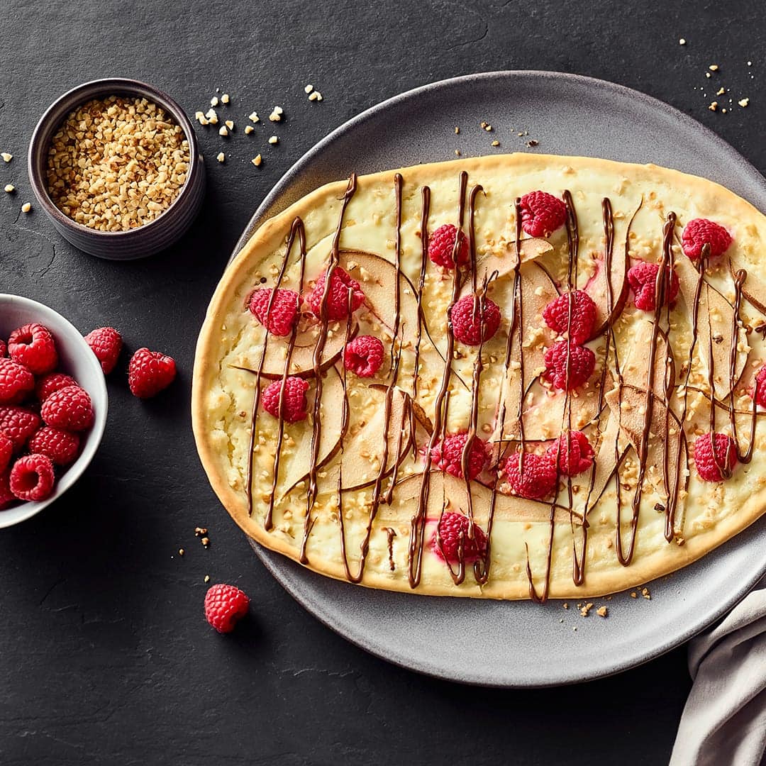 Süßer Flammkuchen vom Grill mit nutella
