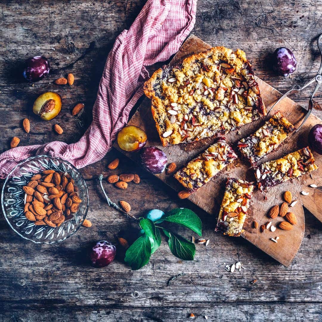Pflaume-Crumble Bars