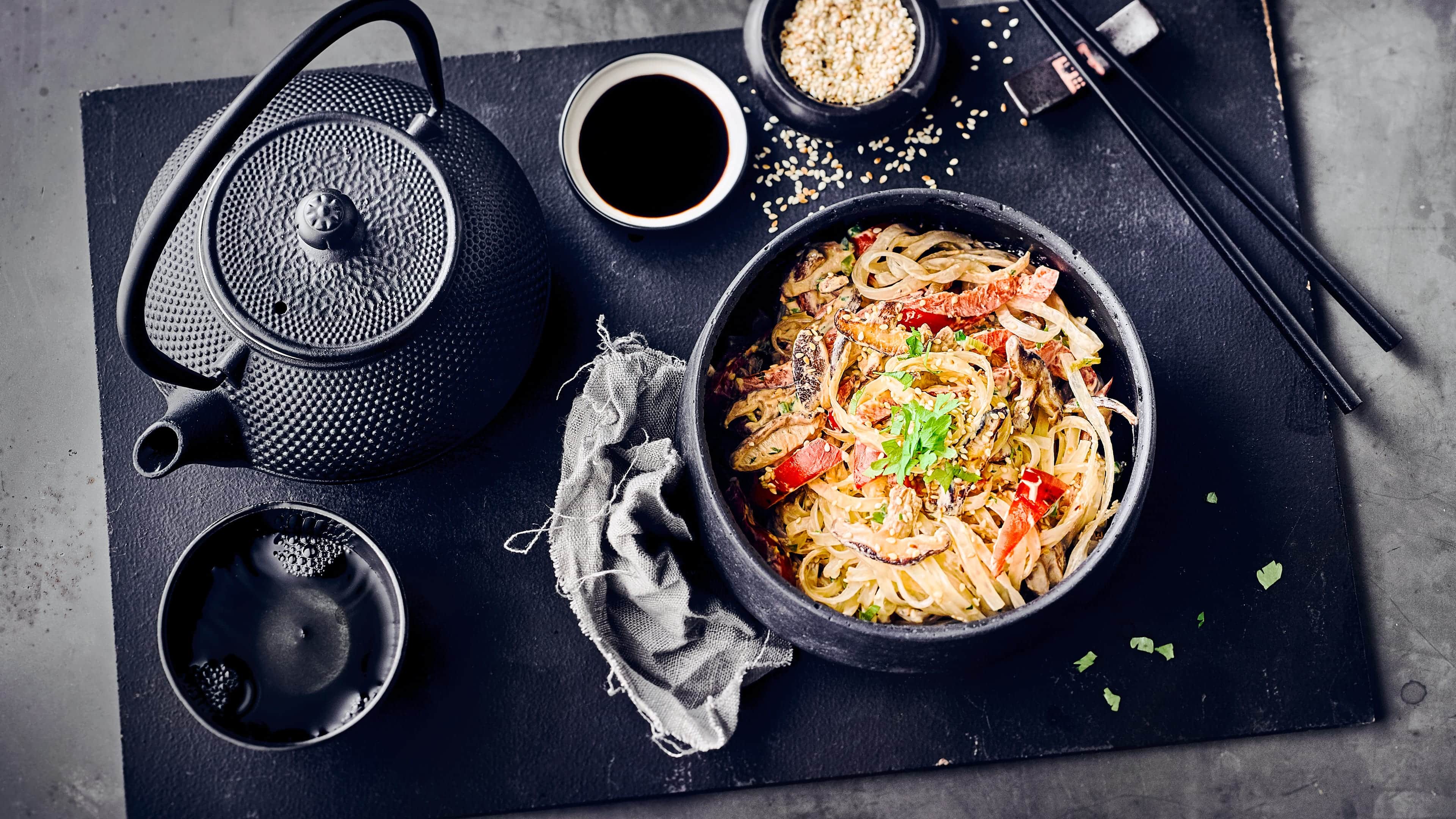 Shiitakepfanne mit Glasnudel Shiitakepfanne mit Glasnudel