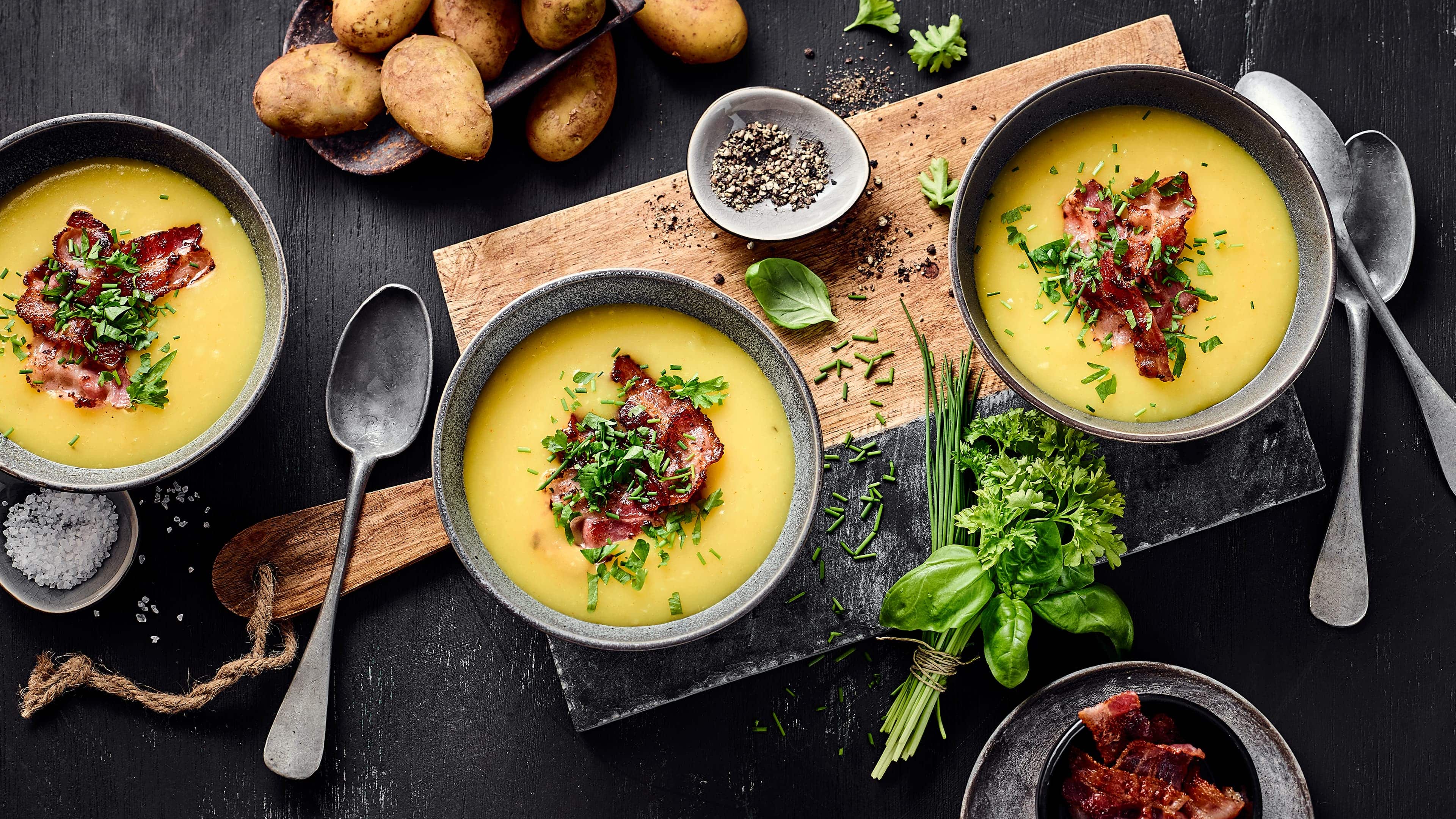 Klassische Kartoffelcremesuppe Klassische Kartoffelcremesuppe