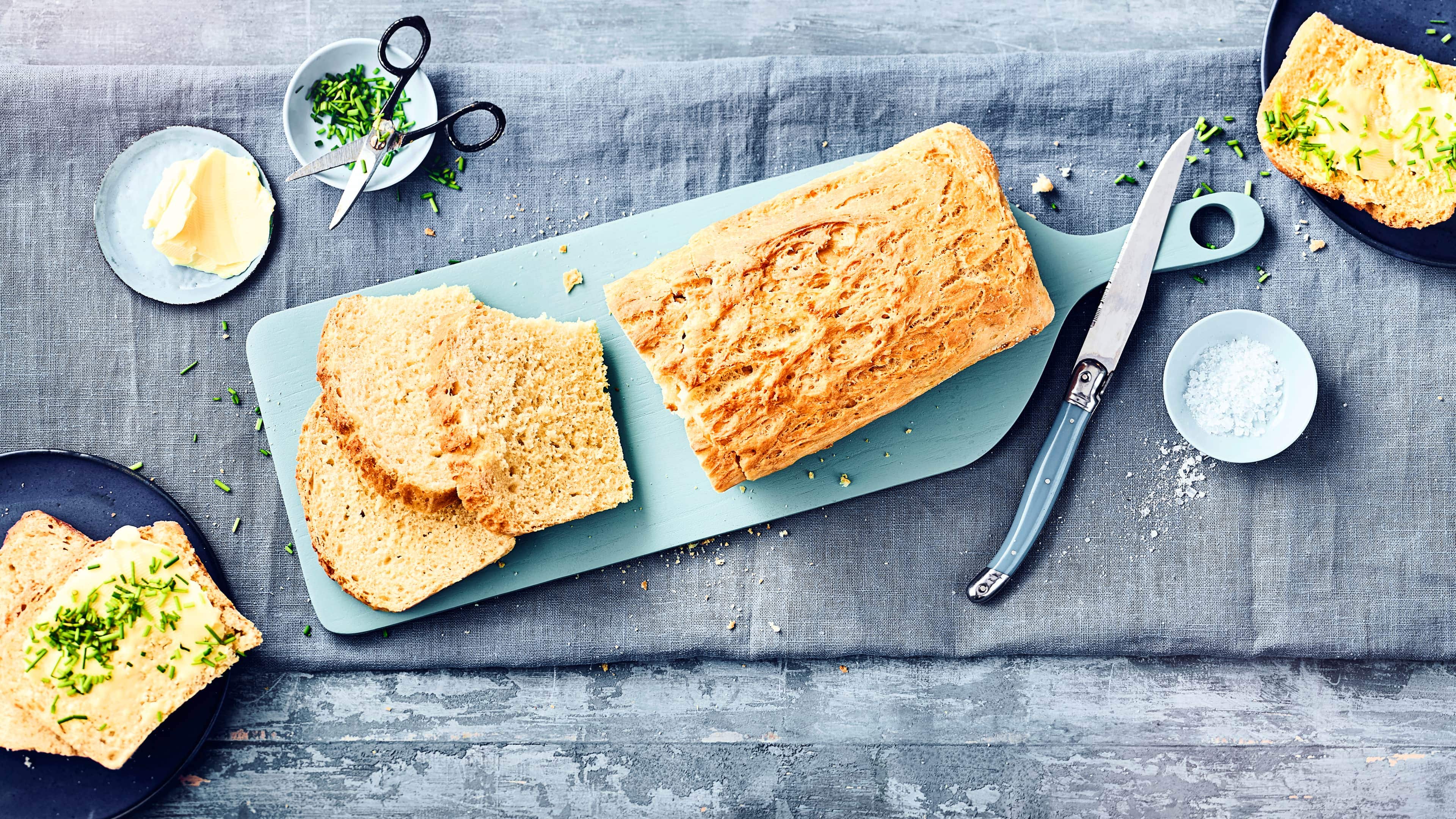 Thermomix® Toastbrot In den Backofen stellen müssen Sie das selbstgemachte Toastbrot noch selber, aber (fast) alles andere übernimmt der Thermomix® für Sie!