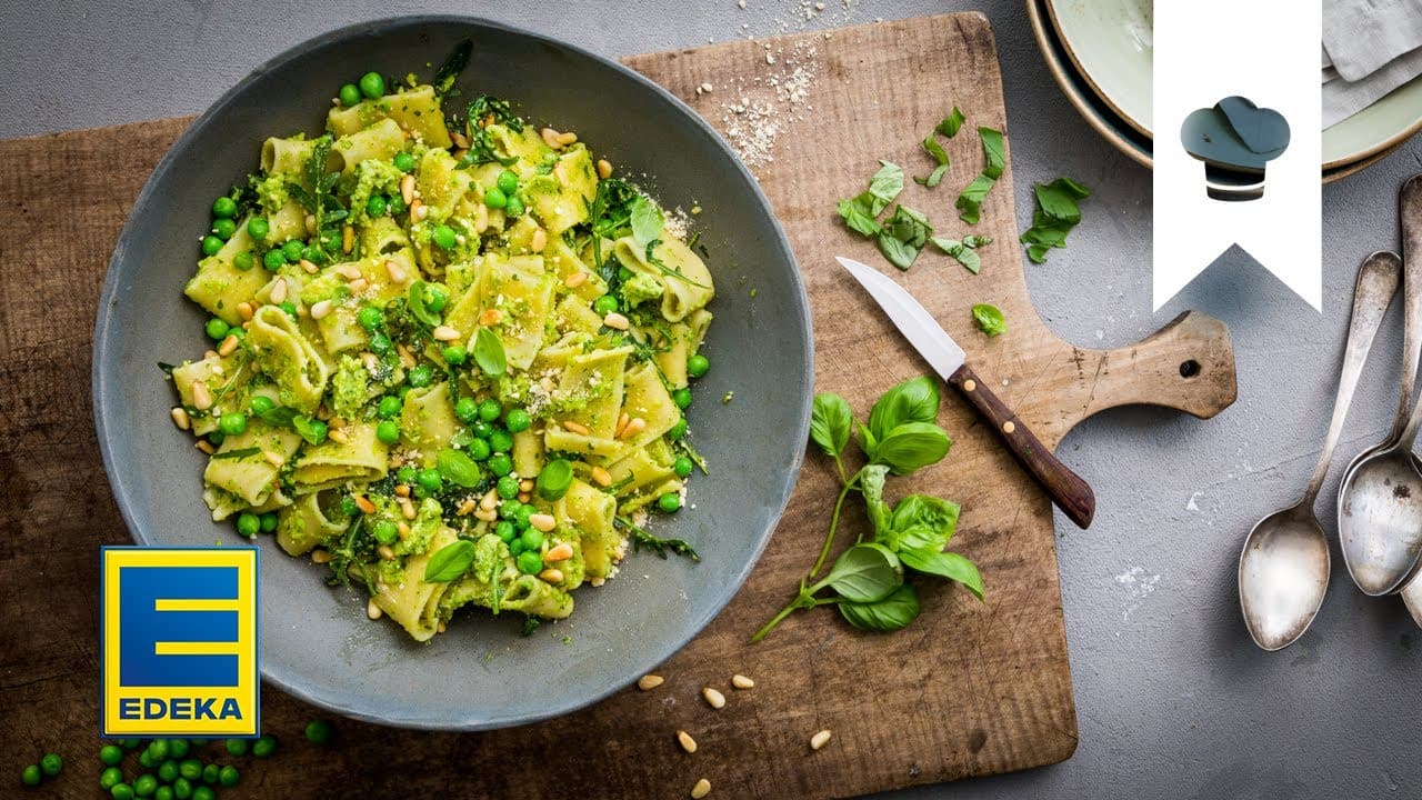 Nudelsalat YouTube Platzhalterbild für ein Video mit dem Titel 'Nudelsalat'.