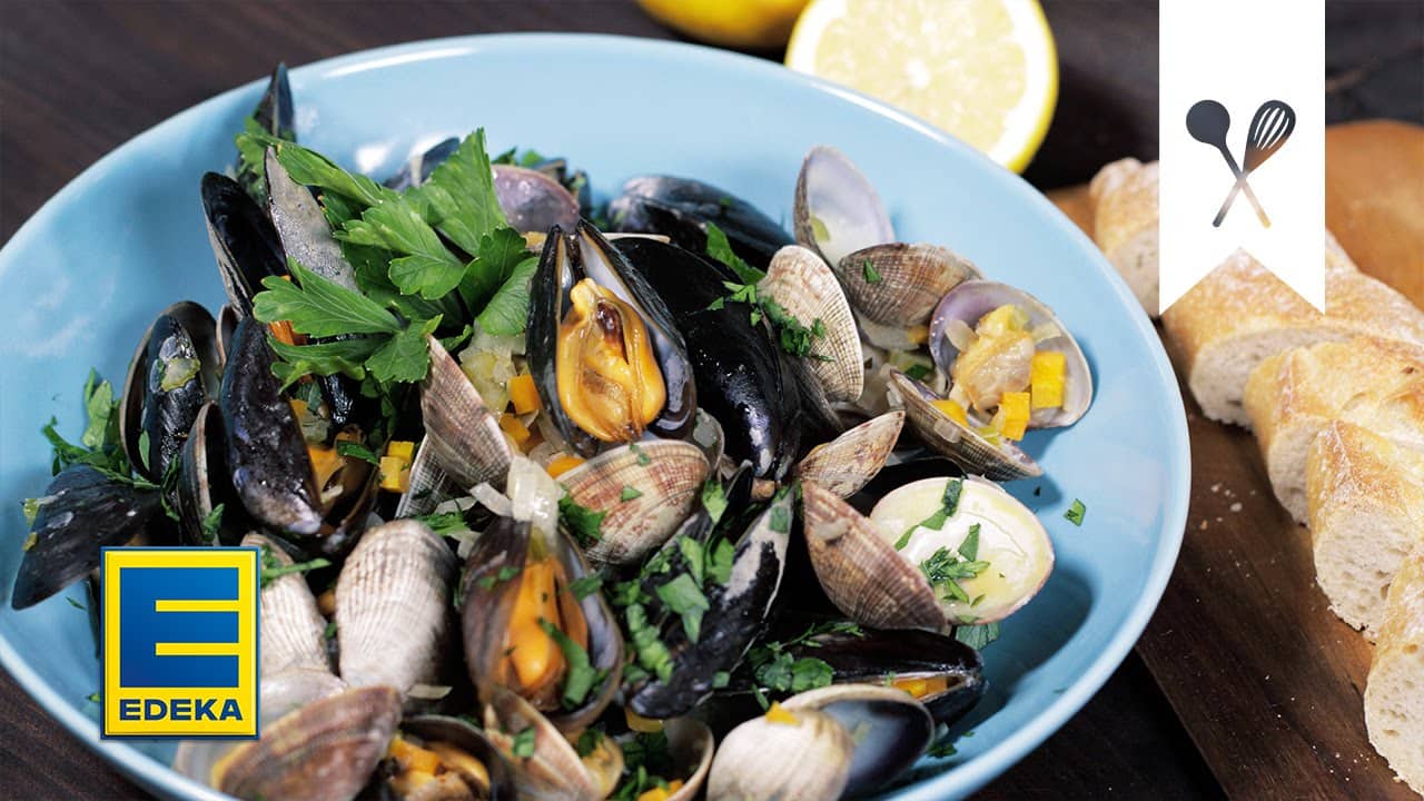 YouTube Platzhalterbild für ein Video mit dem Titel 'Gewusst wie: Muscheln kochen'.