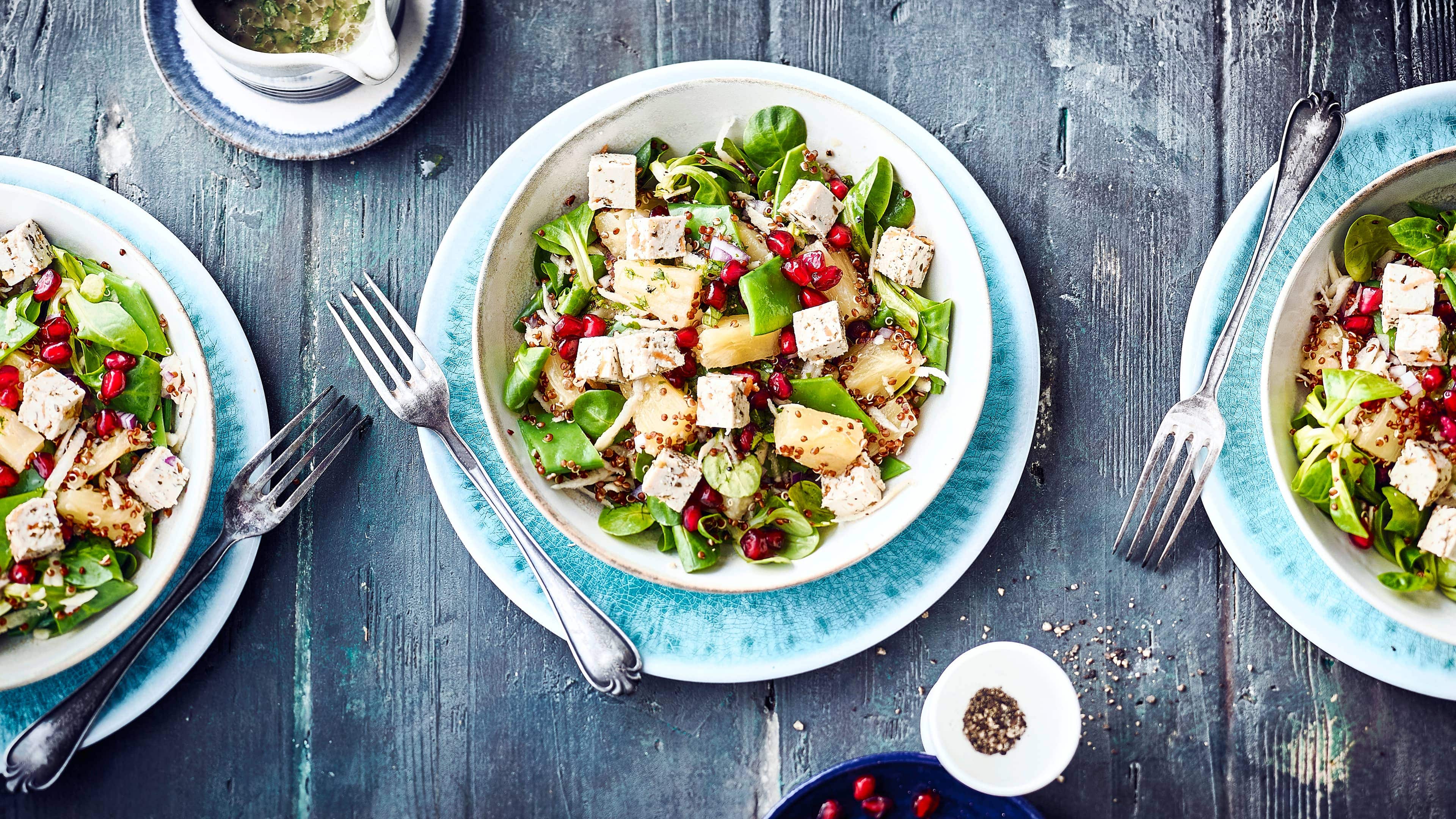 Quinoa-Salat mit Früchten Quinoa-Salat mit Früchten