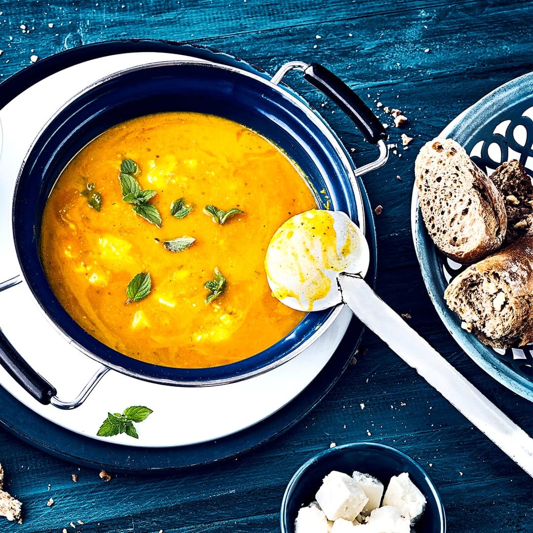 Schnell gemacht, fruchtig, lecker. Unsere Kürbis-Mango-Suppe schmeckt nicht nur im Herbst.