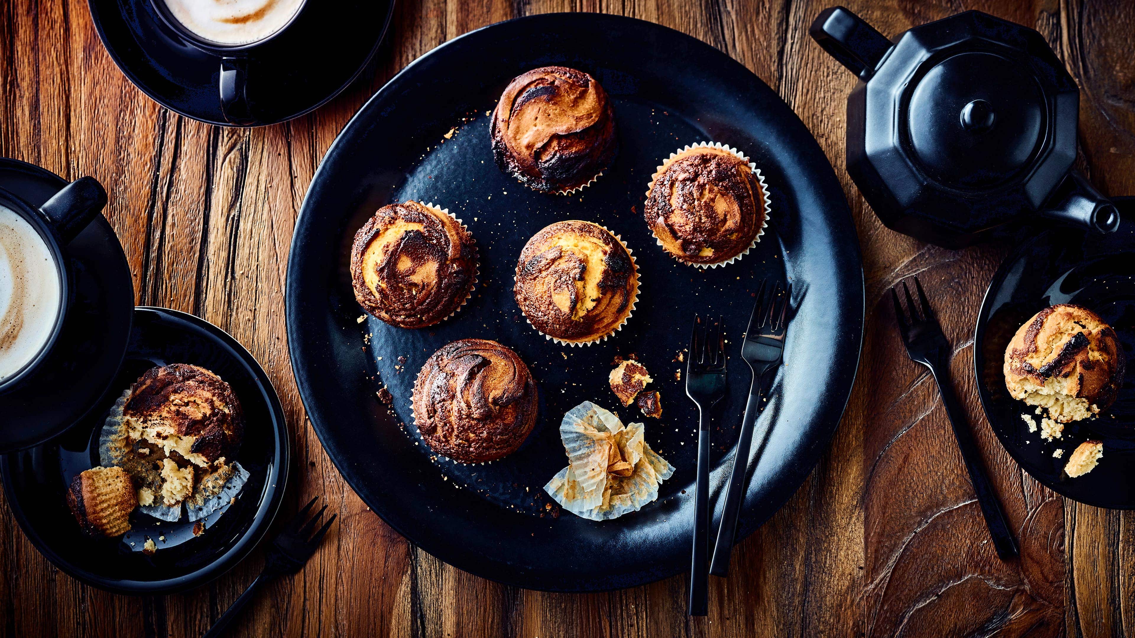 Nutella Muffins Wenn Sie gerne Nutella essen werden Sie diese Muffins lieben: Saftige Nutella Muffins sind einfach und schnell zubereitet und besonders köstlich.
