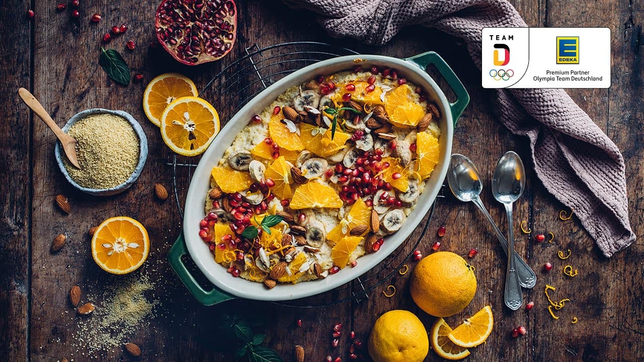 Süßer Couscous-Auflauf YouTube Platzhalterbild für ein Video mit dem Titel 'Süßer Couscous-Auflauf '.