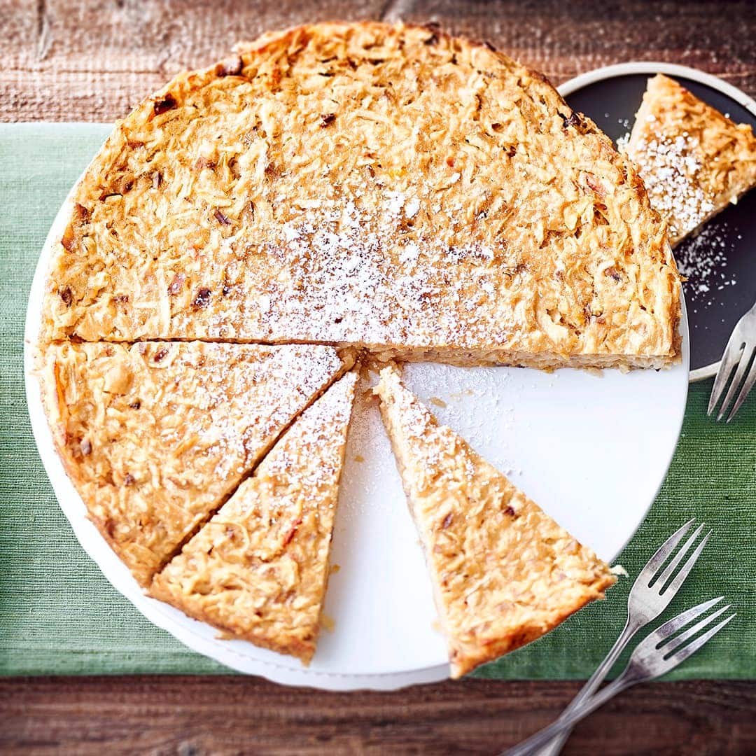 Genießen Sie leckeren süddeutschen Apfelkuchen mit einer leichten Note von Maronen & Aprikosen. Testen Sie unser Rezept und überzeugen Sie sich selbst.