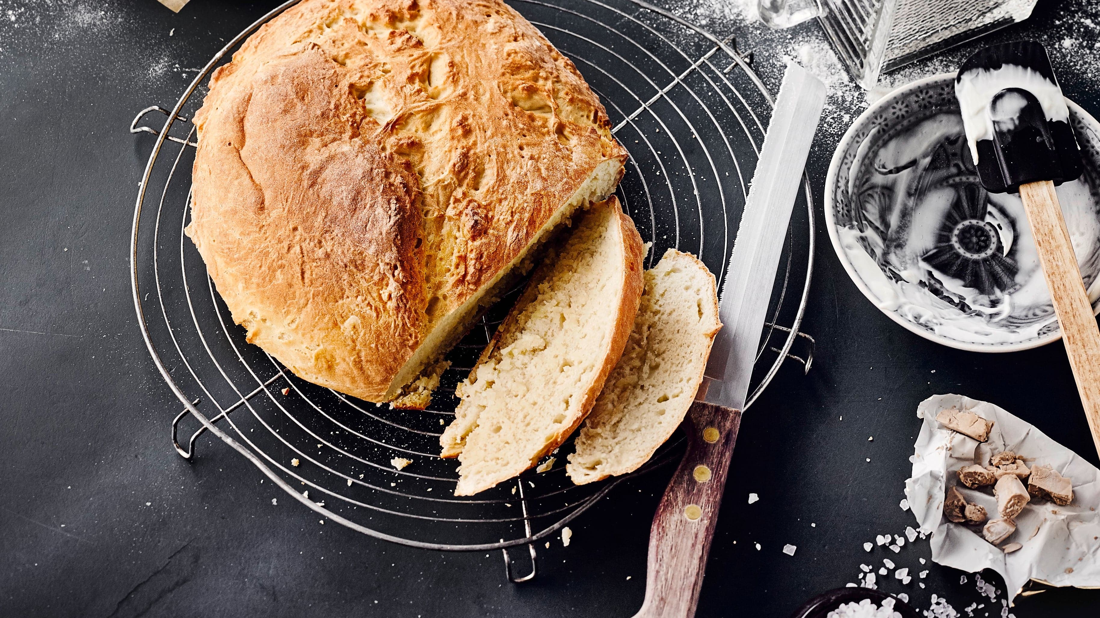 Quarkbrot Frisches Quarkbrot aus Hefeteig selber backen