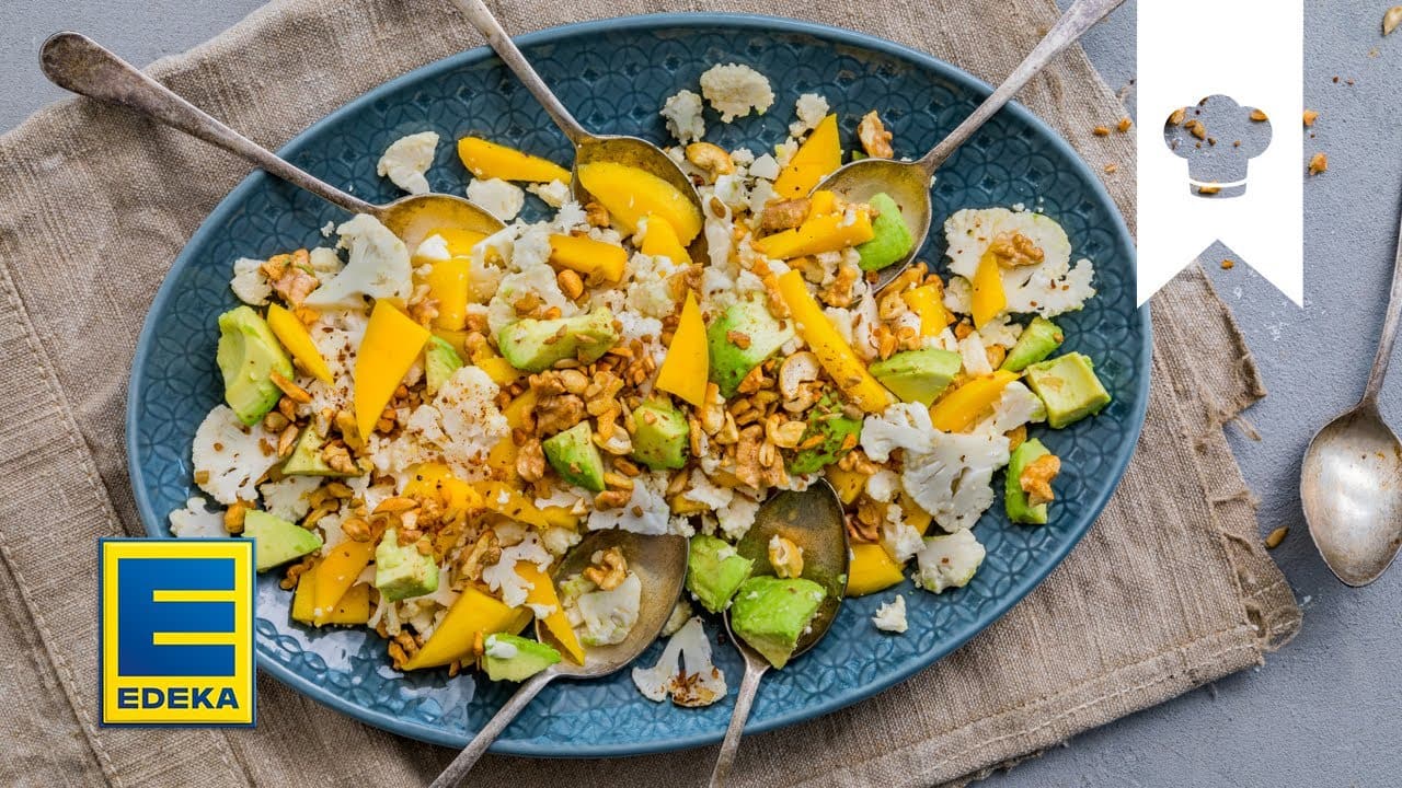 Blumenkohlsalat YouTube Platzhalterbild für ein Video mit dem Titel 'Blumenkohlsalat'.