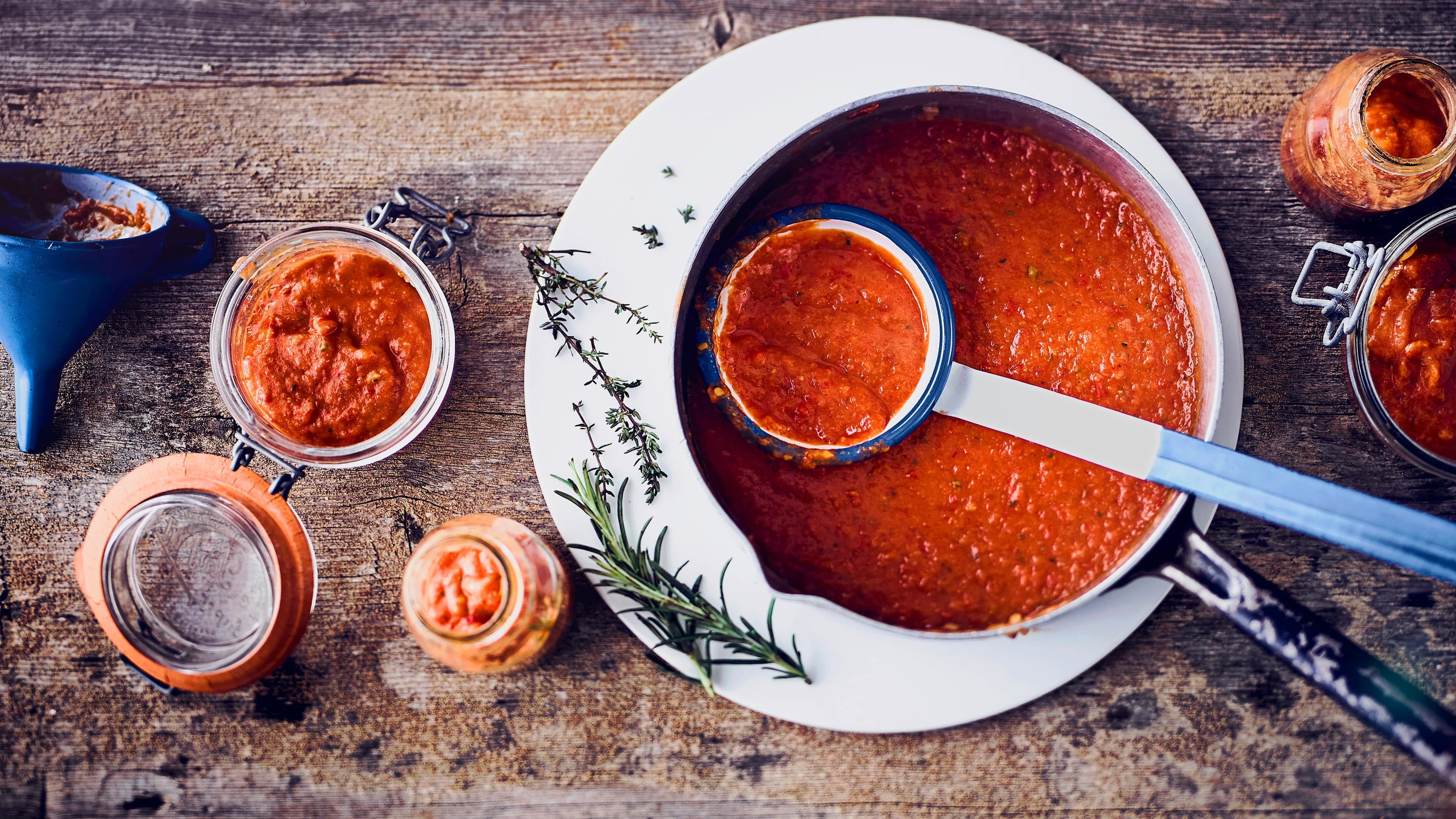 Tomatenketchup Tomatenketchup