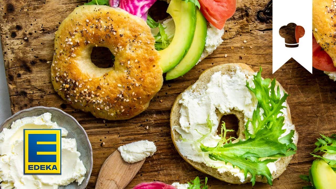 Bagel Rezept New York Style YouTube Platzhalterbild für ein Video mit dem Titel 'Bagel Rezept New York Style'.