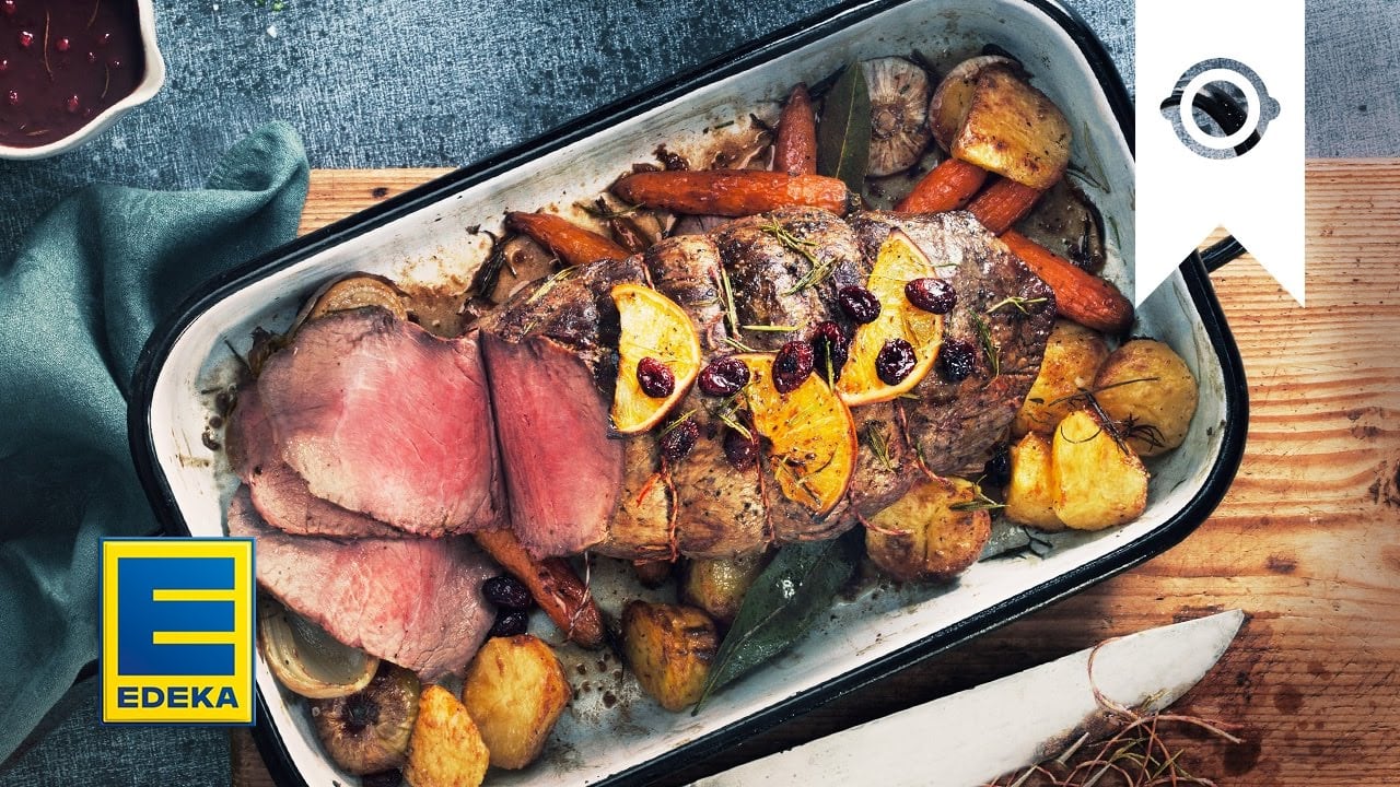 Rinderbraten mit Cranberries YouTube Platzhalterbild für ein Video mit dem Titel 'Rinderbraten mit Cranberries'.