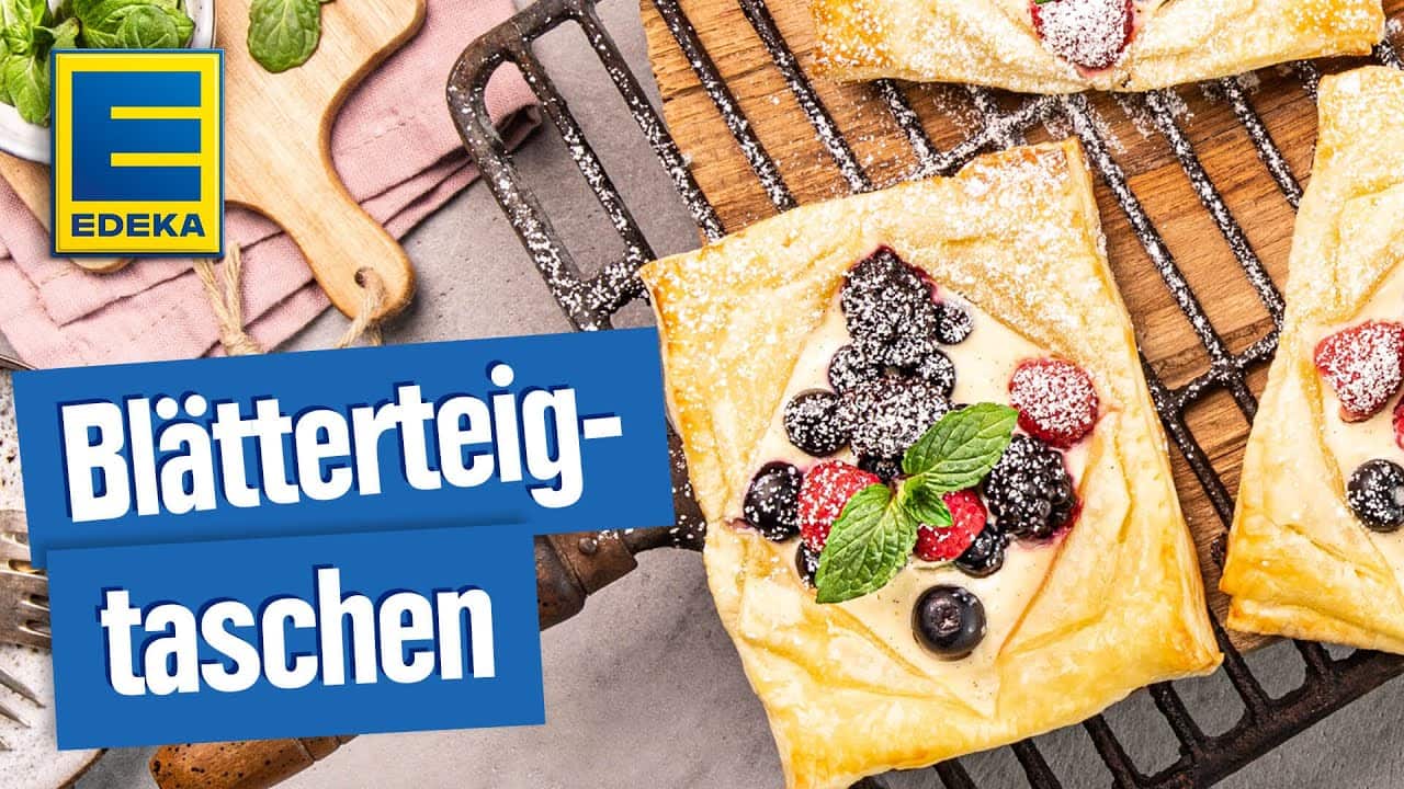 Blätterteigtaschen mit Beeren YouTube Platzhalterbild für ein Video mit dem Titel 'Blätterteigtaschen mit Beeren'.