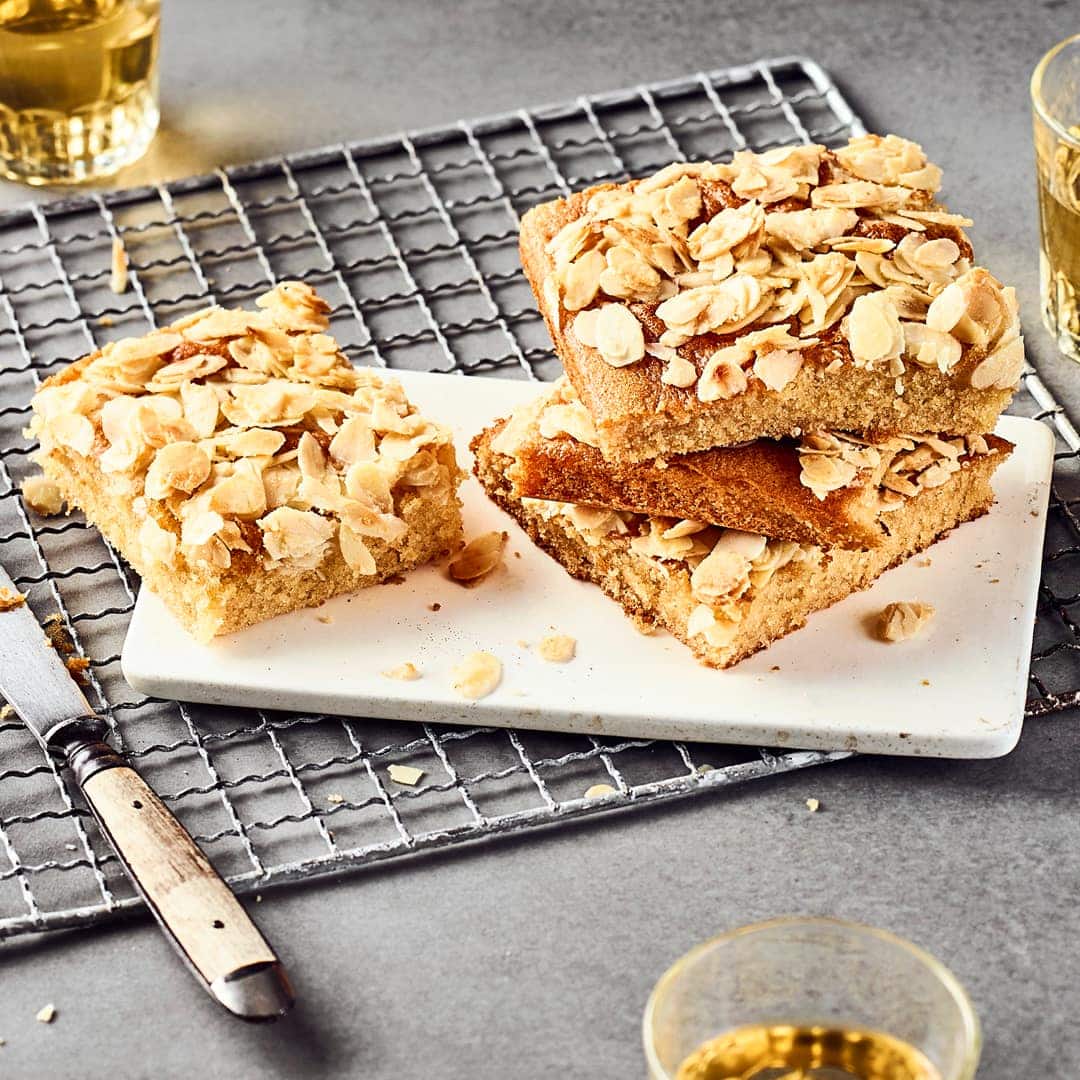 Lust auf Kuchen aber nicht viel Zeit? Dann sind Sie hier genau richtig: Probieren Sie doch einmal unser Rezept für einen Blitzkuchen aus.