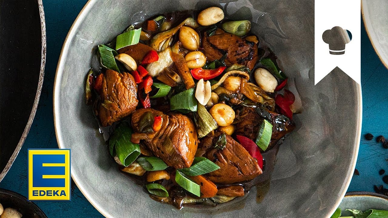 Kung Pao Chicken Rezept YouTube Platzhalterbild für ein Video mit dem Titel 'Kung Pao Chicken Rezept'.