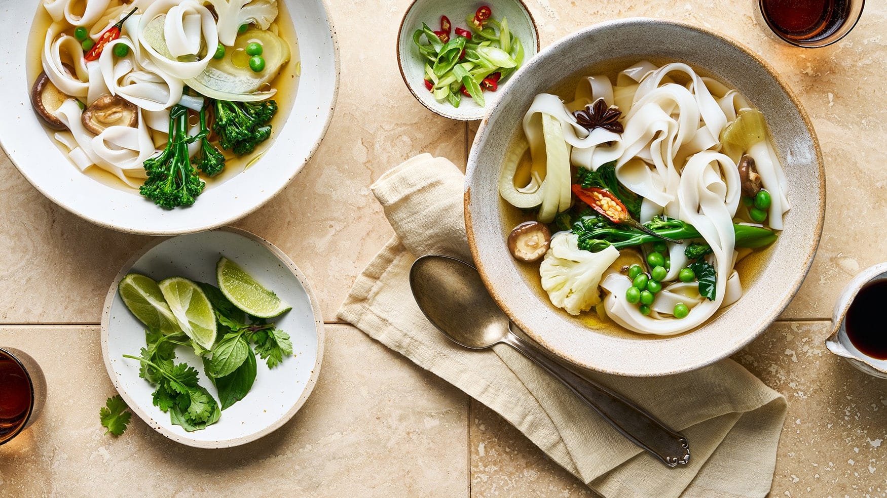 Vegane Pho mit Blumenkohl Vegane Pho mit Blumenkohl