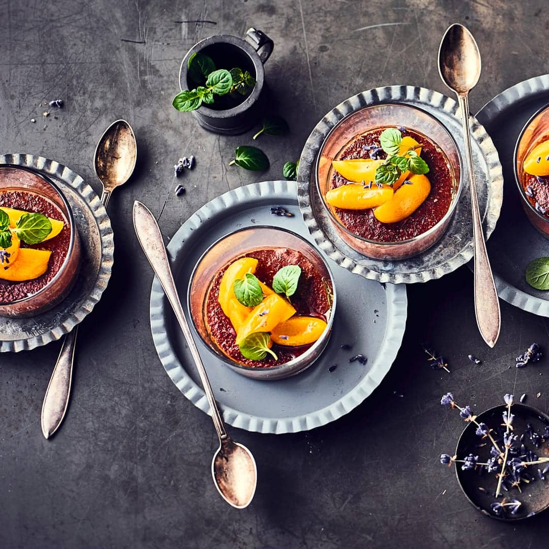 Sie möchten auf Milchprodukte verzichten? Dann ist unser veganer Schokopudding mit Sojadrink genau die richtige Rezeptidee für Sie!