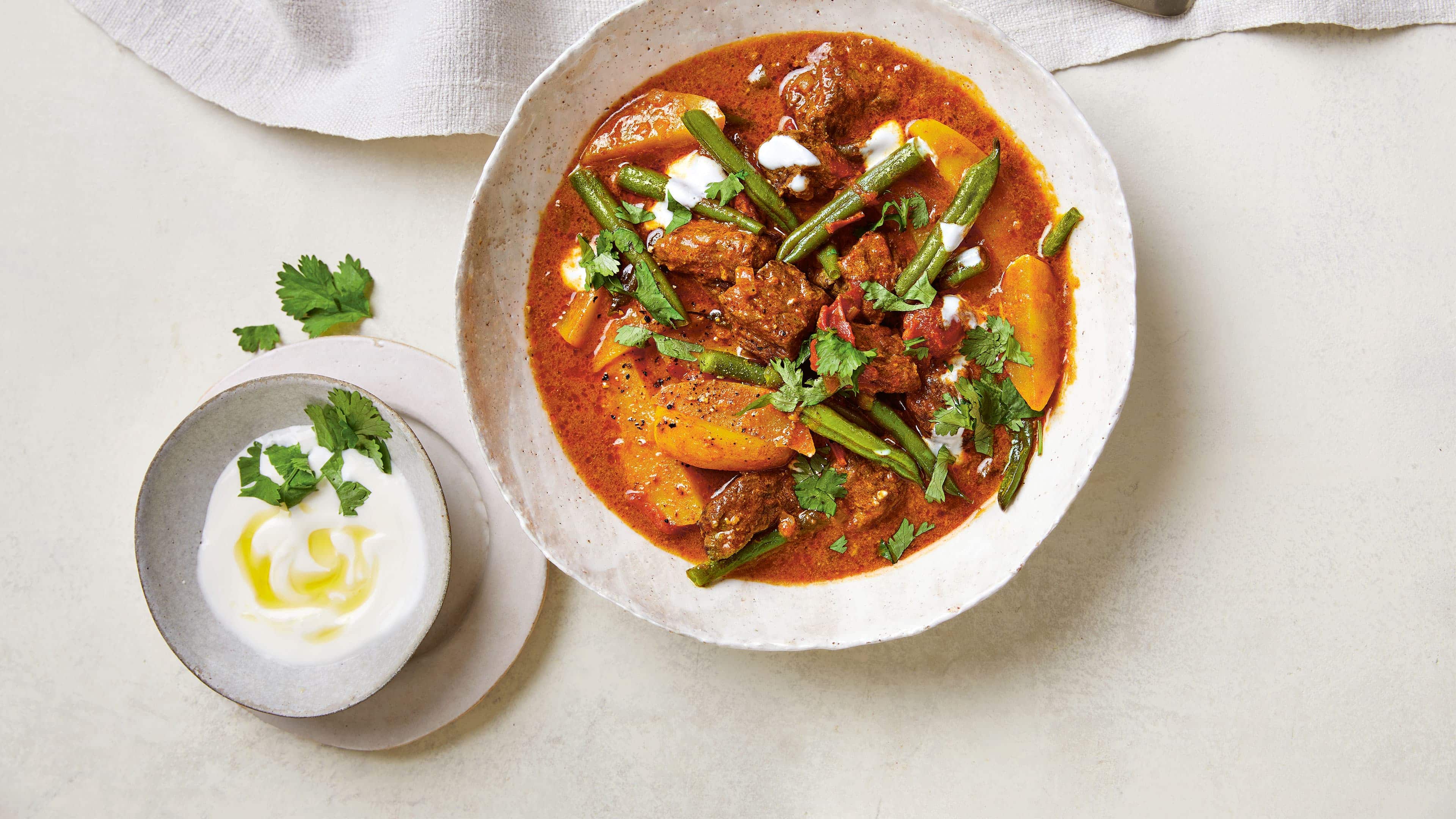 Rindfleisch-Curry mit Kartoffeln und Bohnen Rindfleisch-Curry mit Kartoffeln und Bohnen