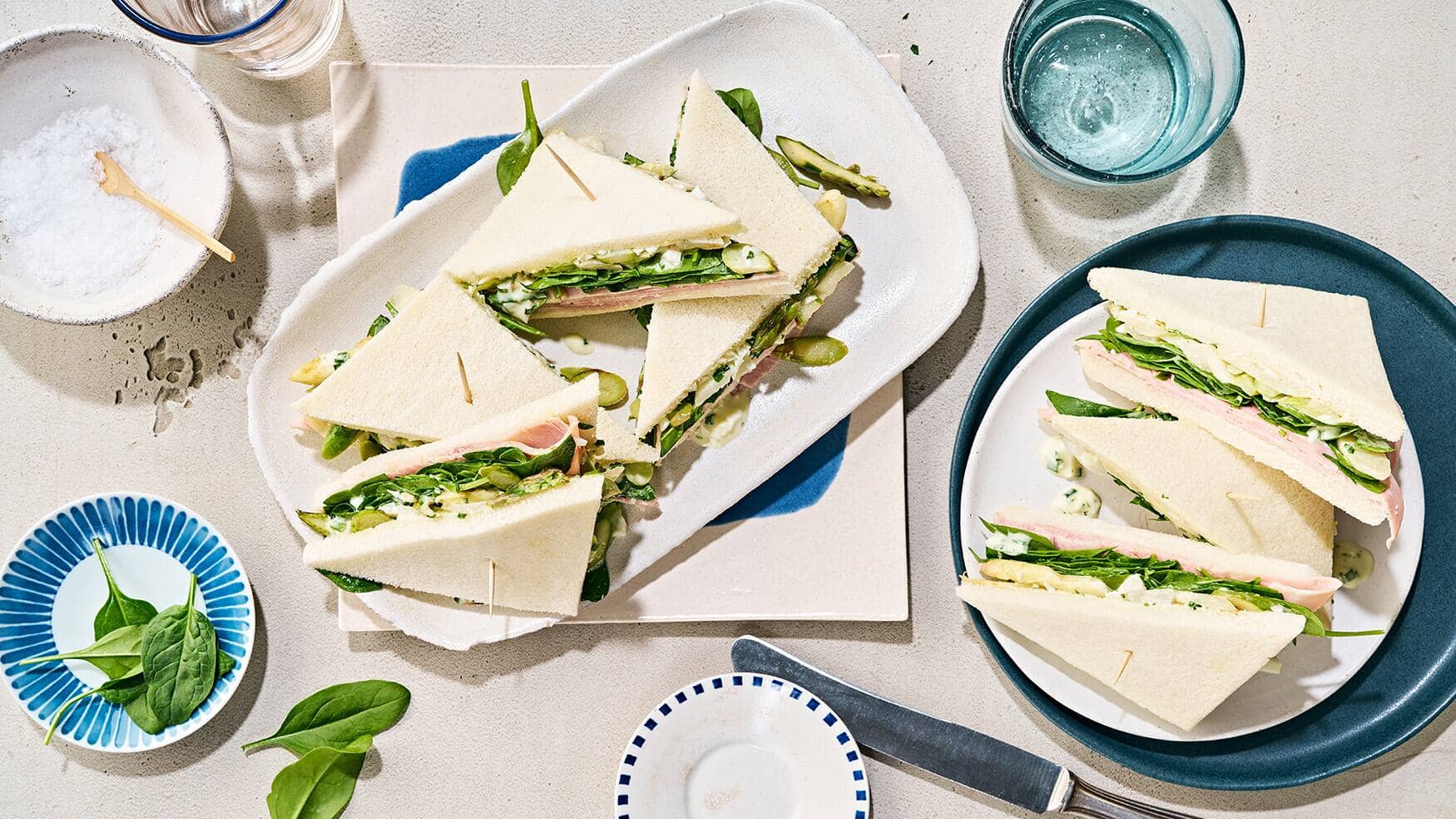 Spargel-Tramezzini mit Bozener Sauce Spargel-Tramezzini mit Bozener Sauce