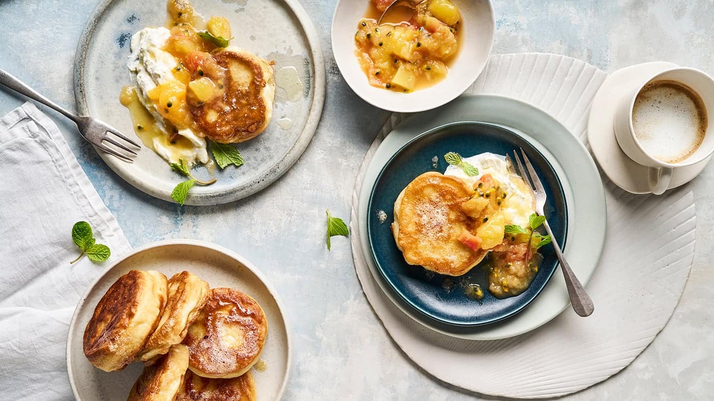 Crumpets mit Mango-Passionsfrucht Crumpets mit Mango-Passionsfrucht