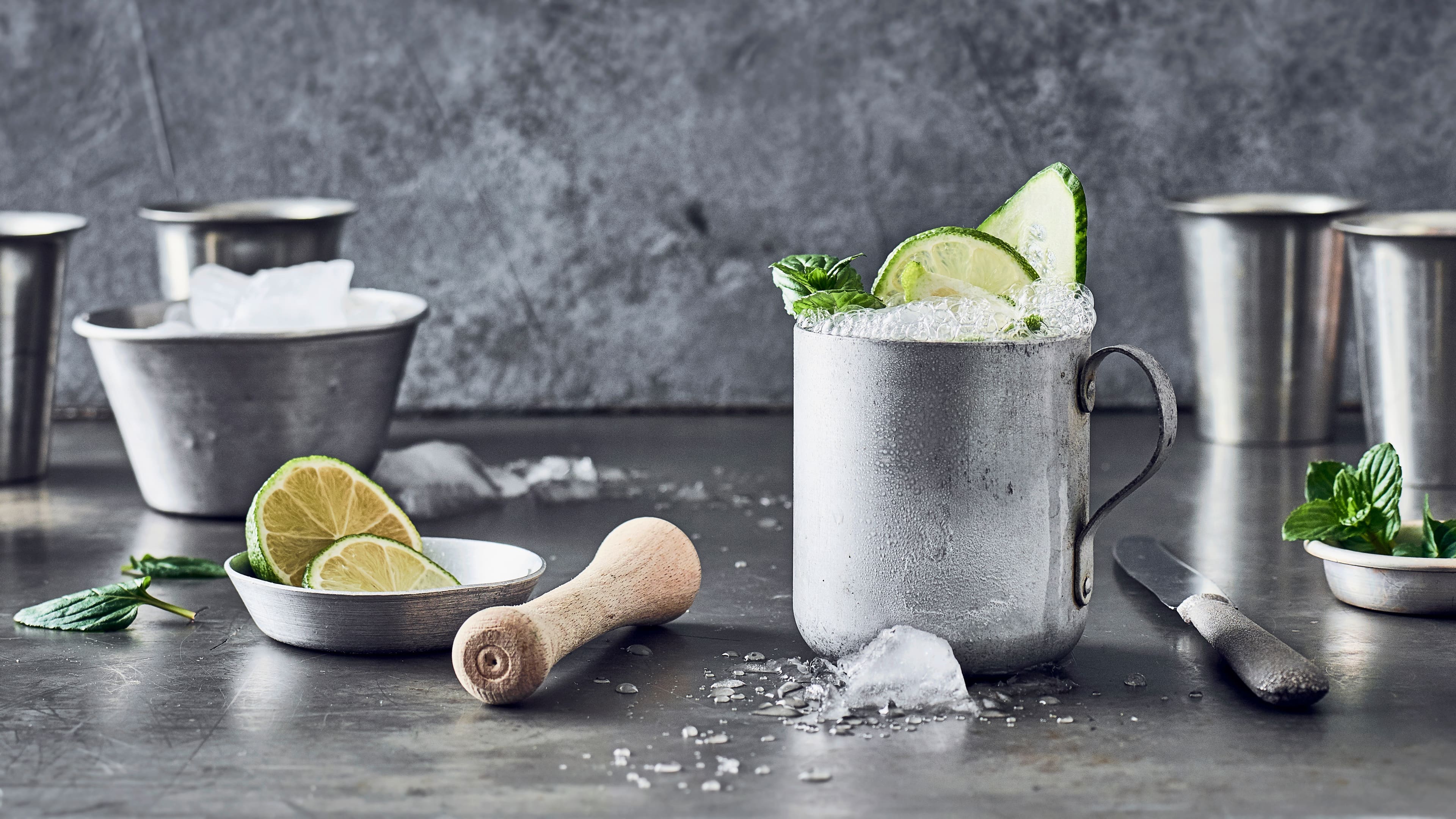 Virgin Moscow Mule Wer die bekannte Schärfe von Moscow Mule liebt, aber auf Alkohol verzichten möchte, ist hier genau richtig: Virgin Moscow Mule