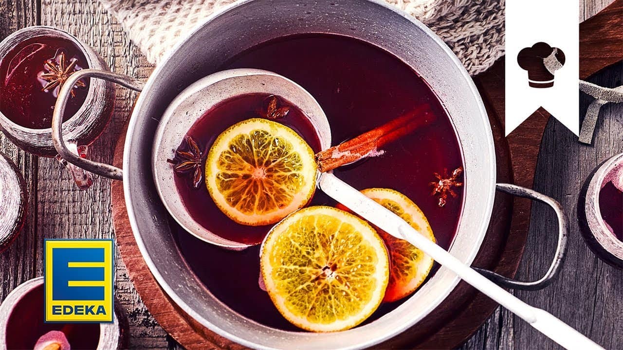Glühwein selbst machen YouTube Platzhalterbild für ein Video mit dem Titel 'Glühwein selbst machen'.